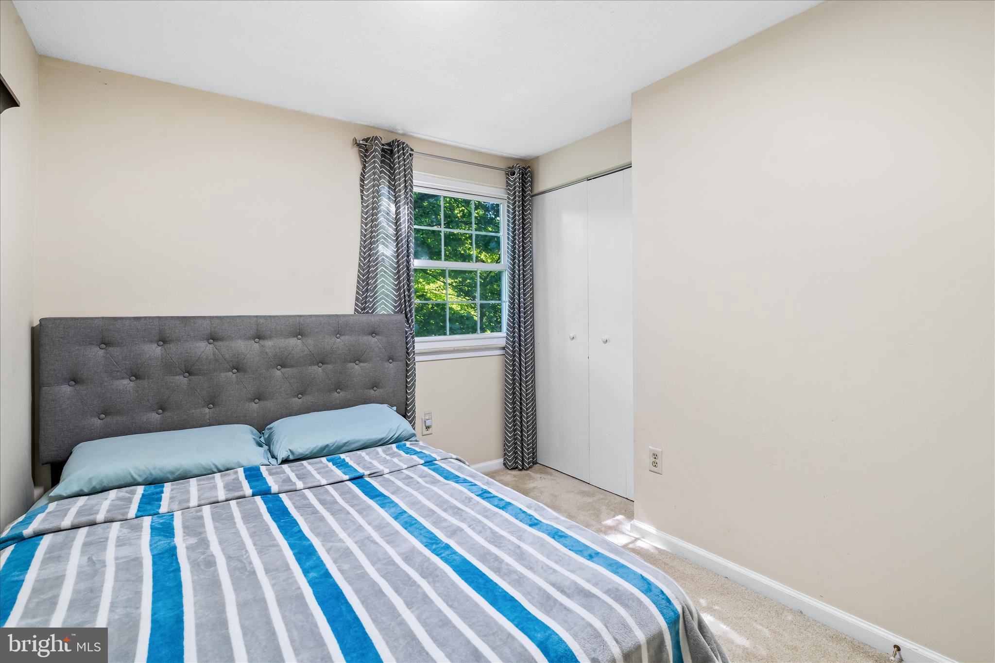 FOUNTAINDALE SOUTH - Residential