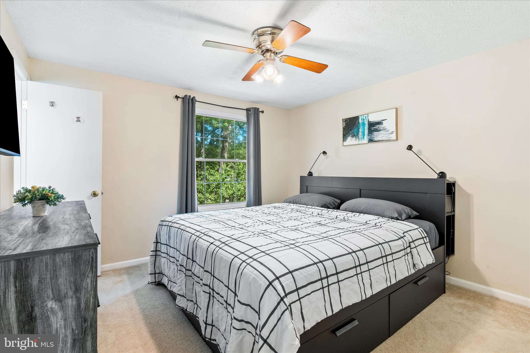 FOUNTAINDALE SOUTH - Residential