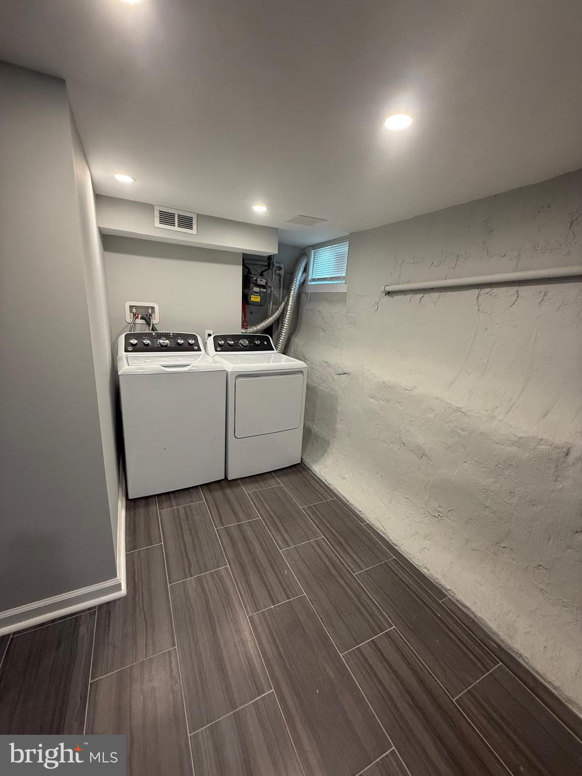 CURTIS BAY - Residential Lease
