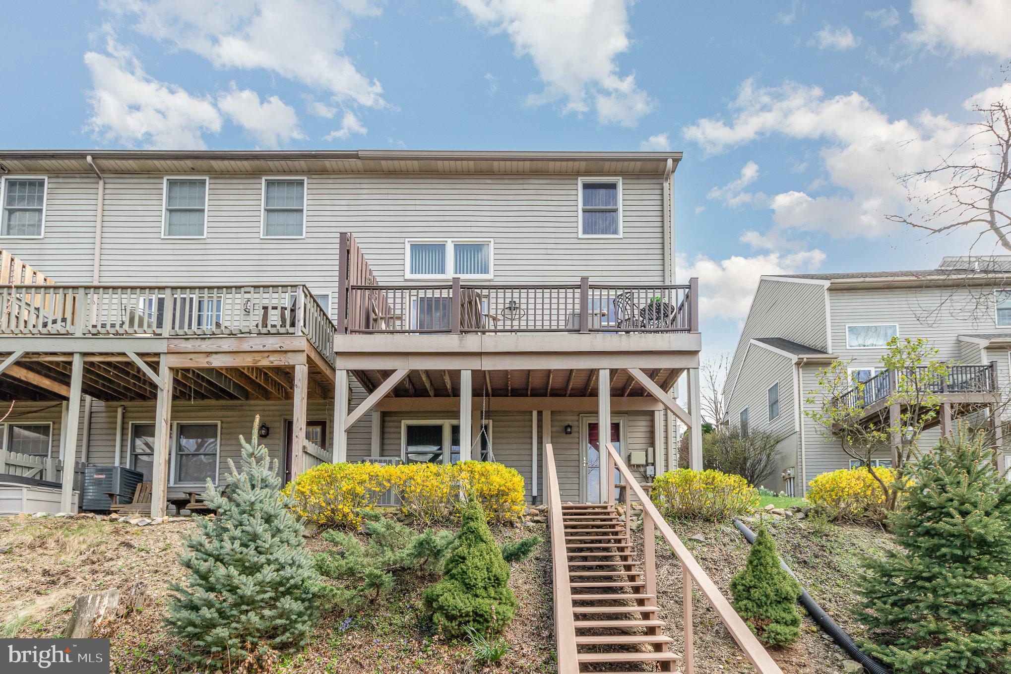 NORTHWOODS CROSSING - Residential