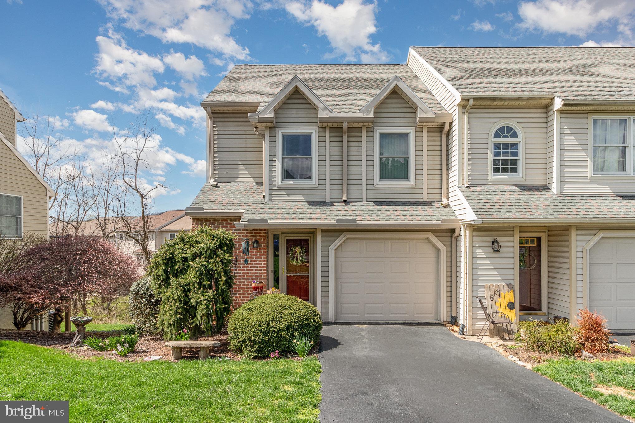 NORTHWOODS CROSSING - Residential