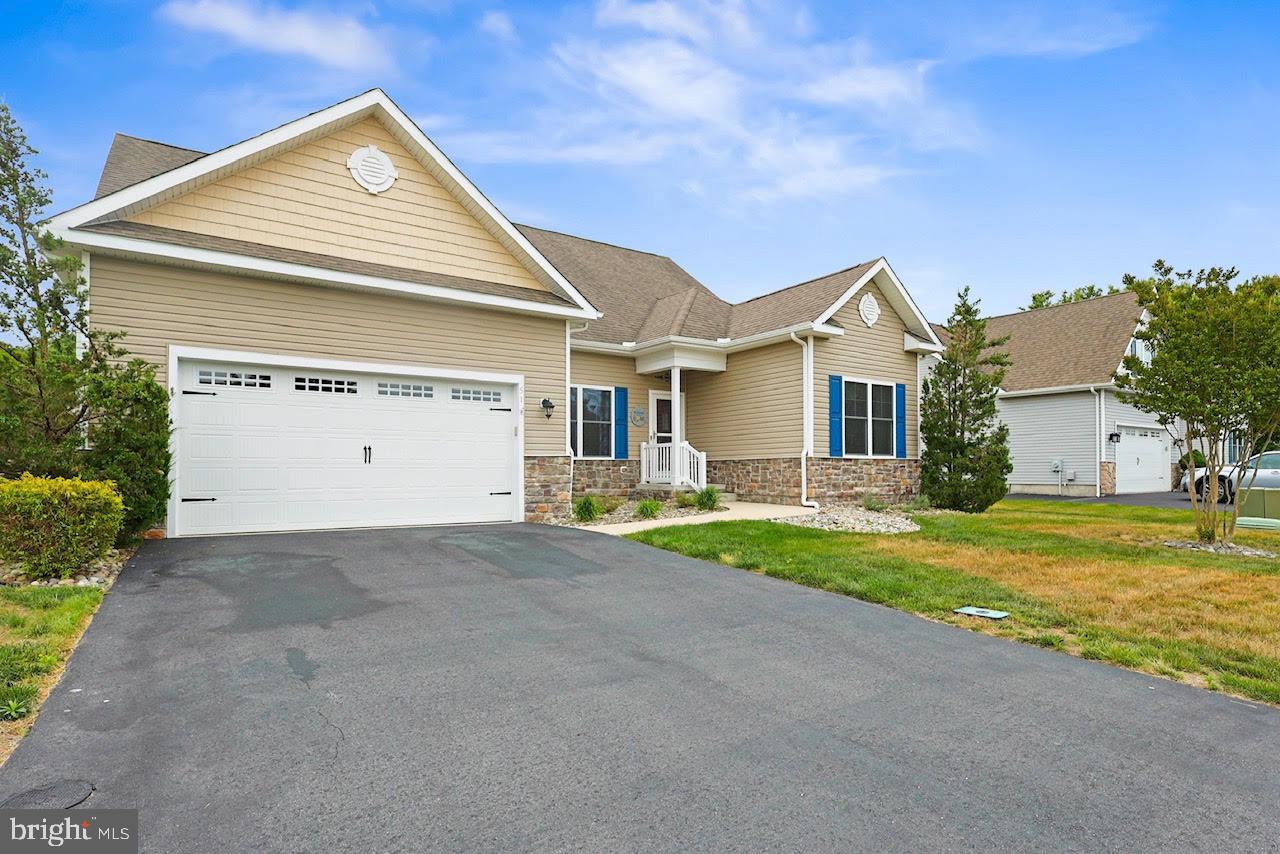 FAIRWAY VILLAGE - Residential