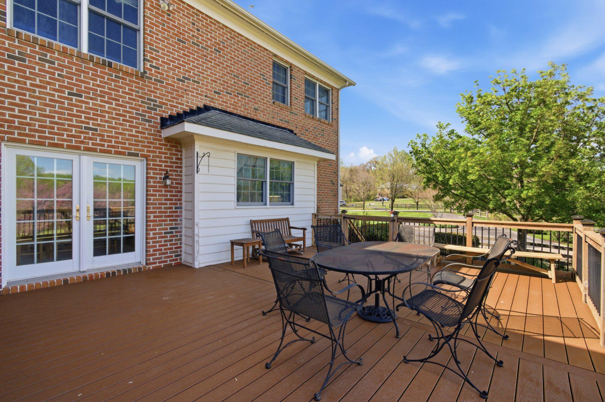 BROOKE MEADOW - Residential