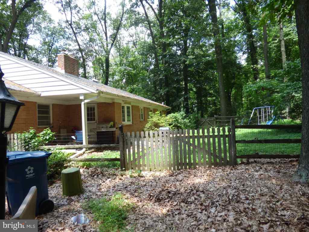 LOWER WINDSOR - Residential