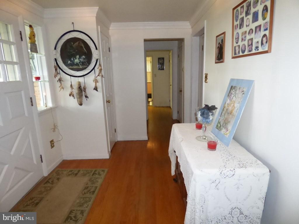 LOWER WINDSOR - Residential