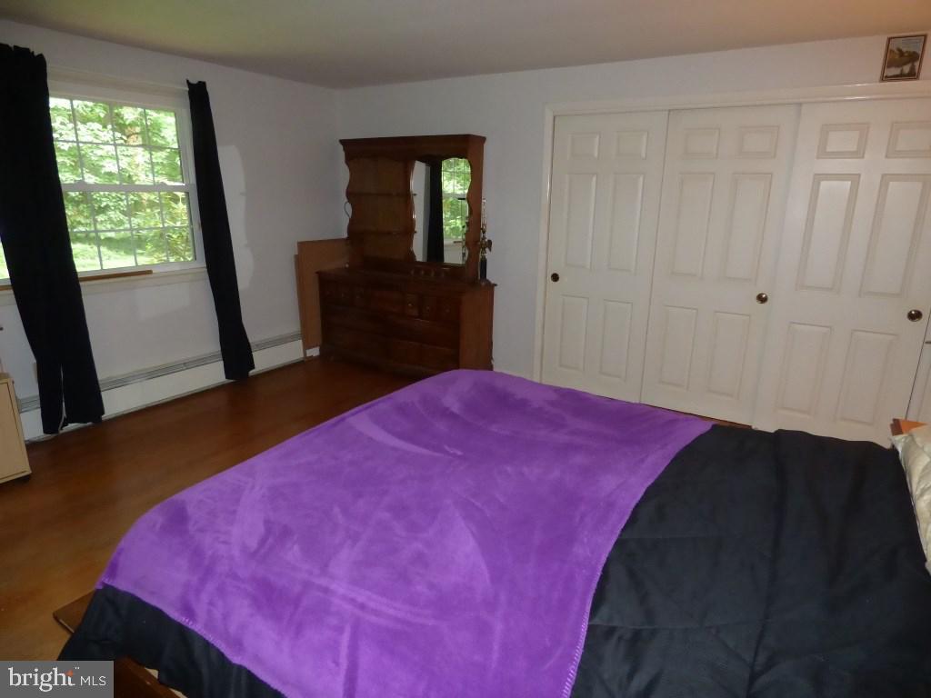 LOWER WINDSOR - Residential