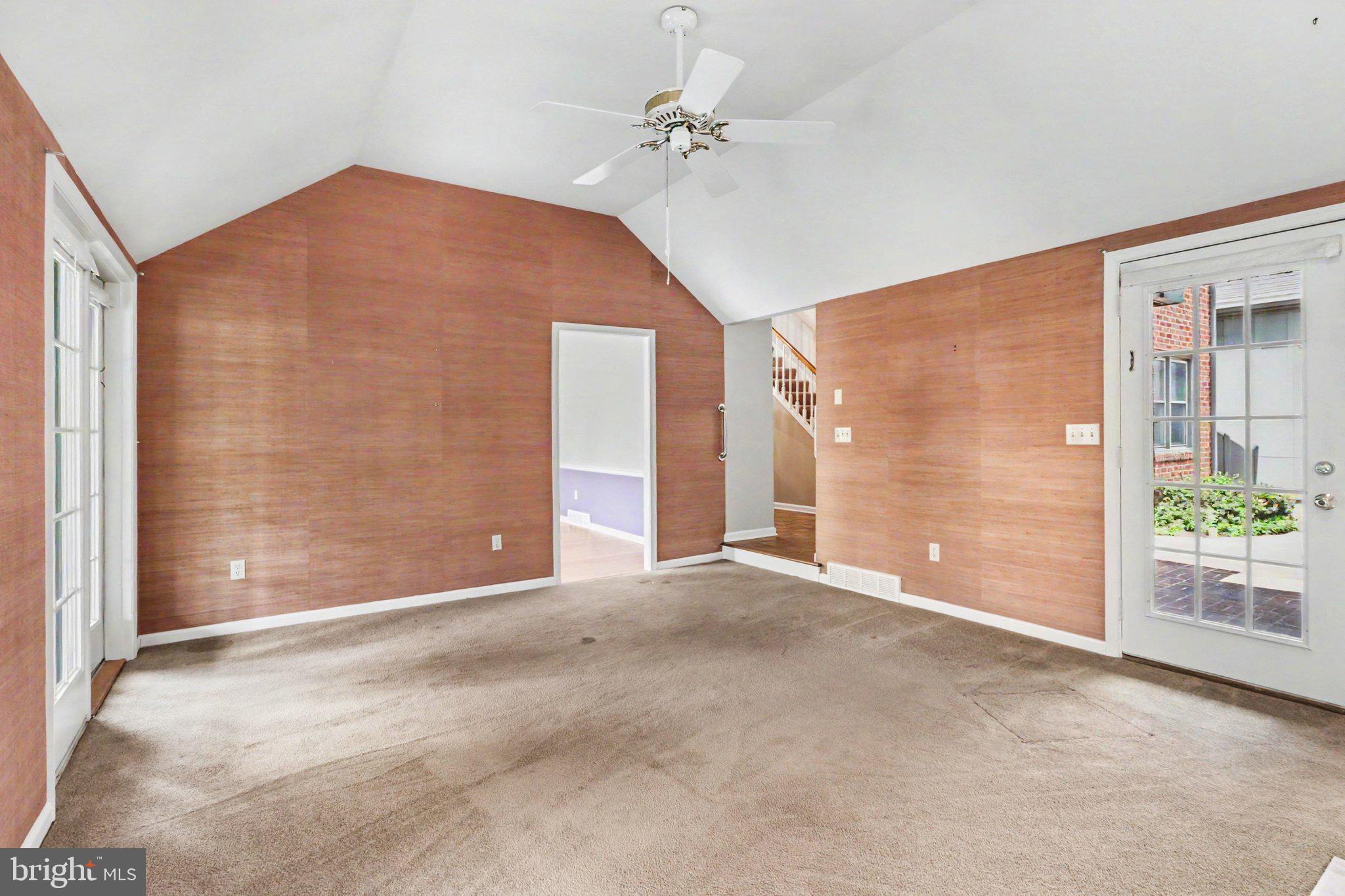 OAKMONT - Residential