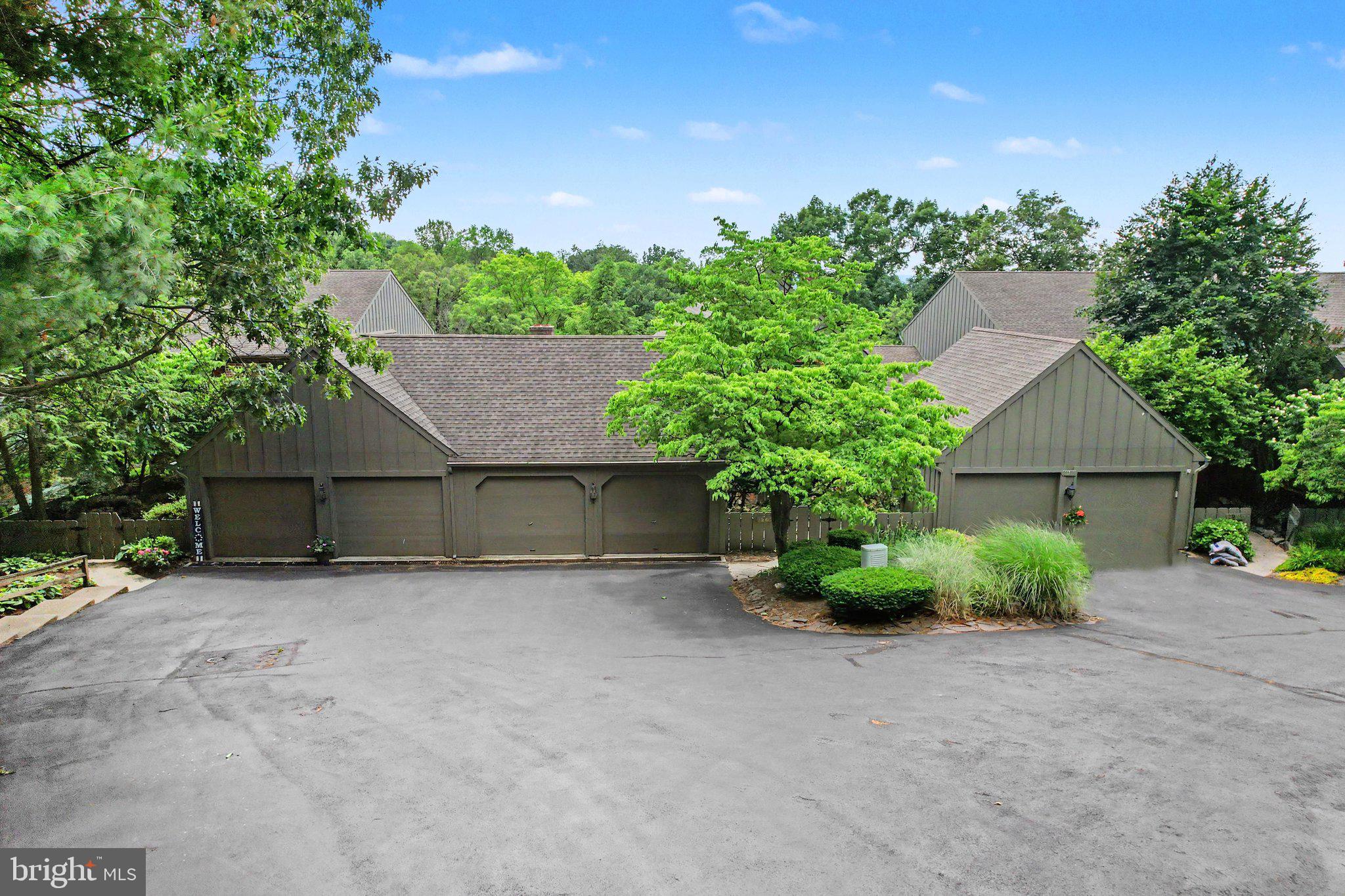 OAKMONT - Residential