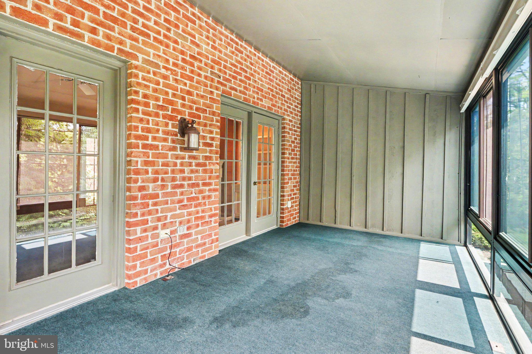 OAKMONT - Residential