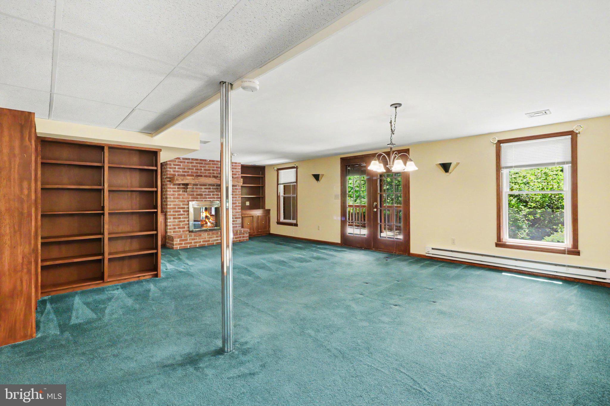 OAKMONT - Residential