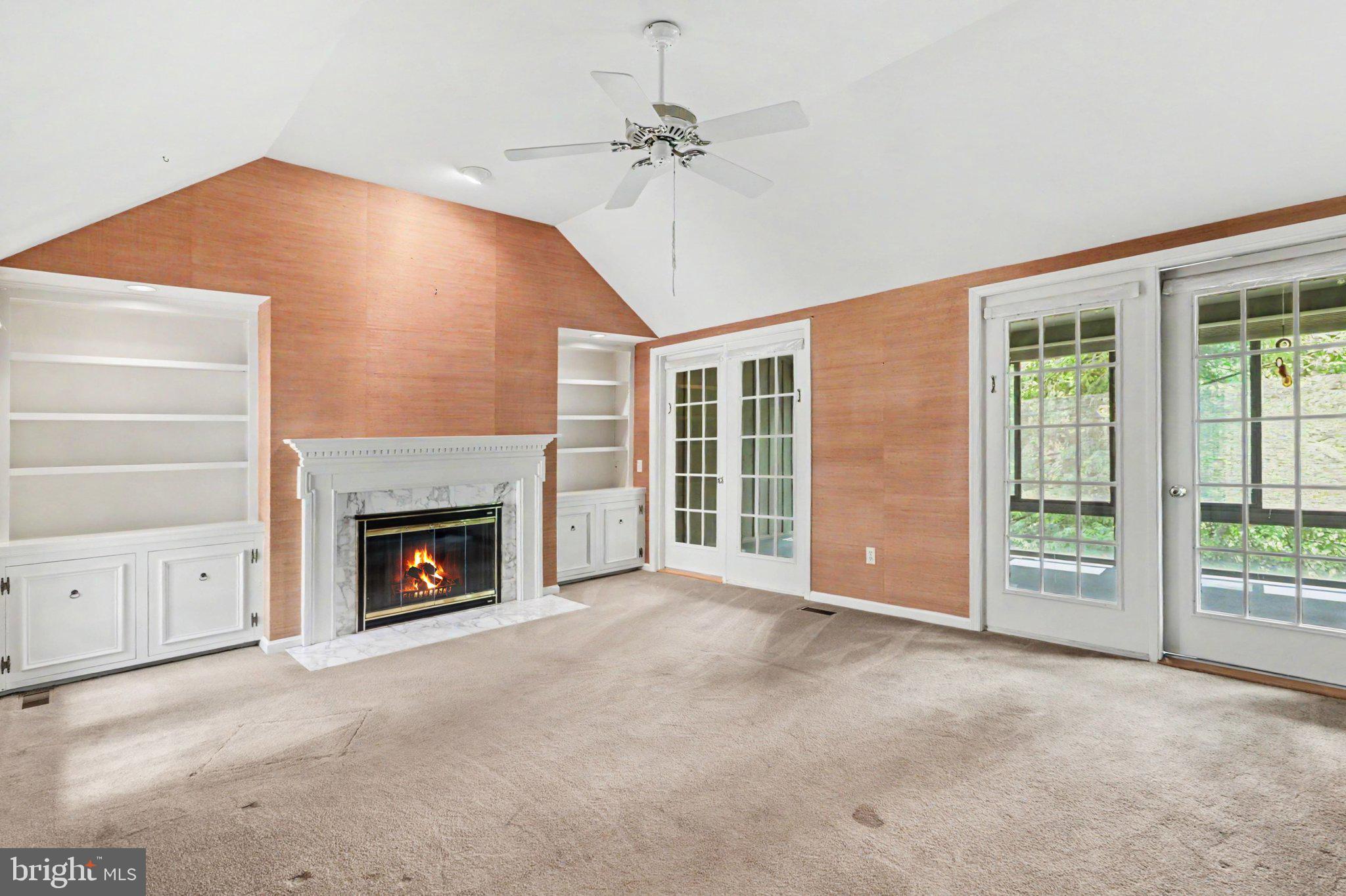 OAKMONT - Residential
