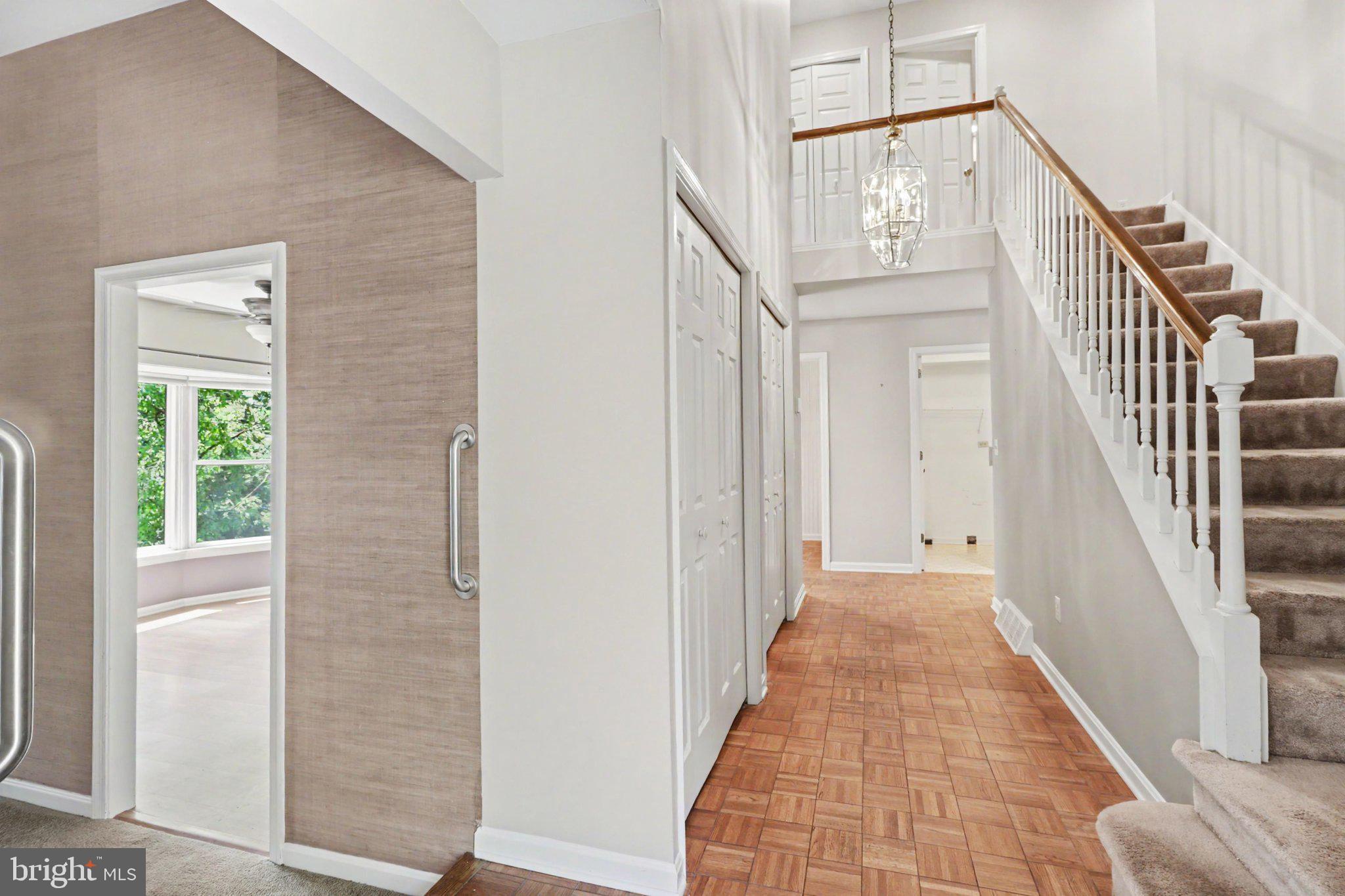 OAKMONT - Residential