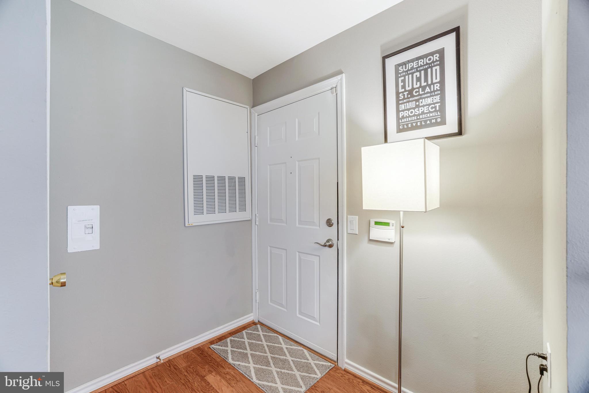 PENDERBROOK SQUARE CONDOMINIUMS - Residential Lease