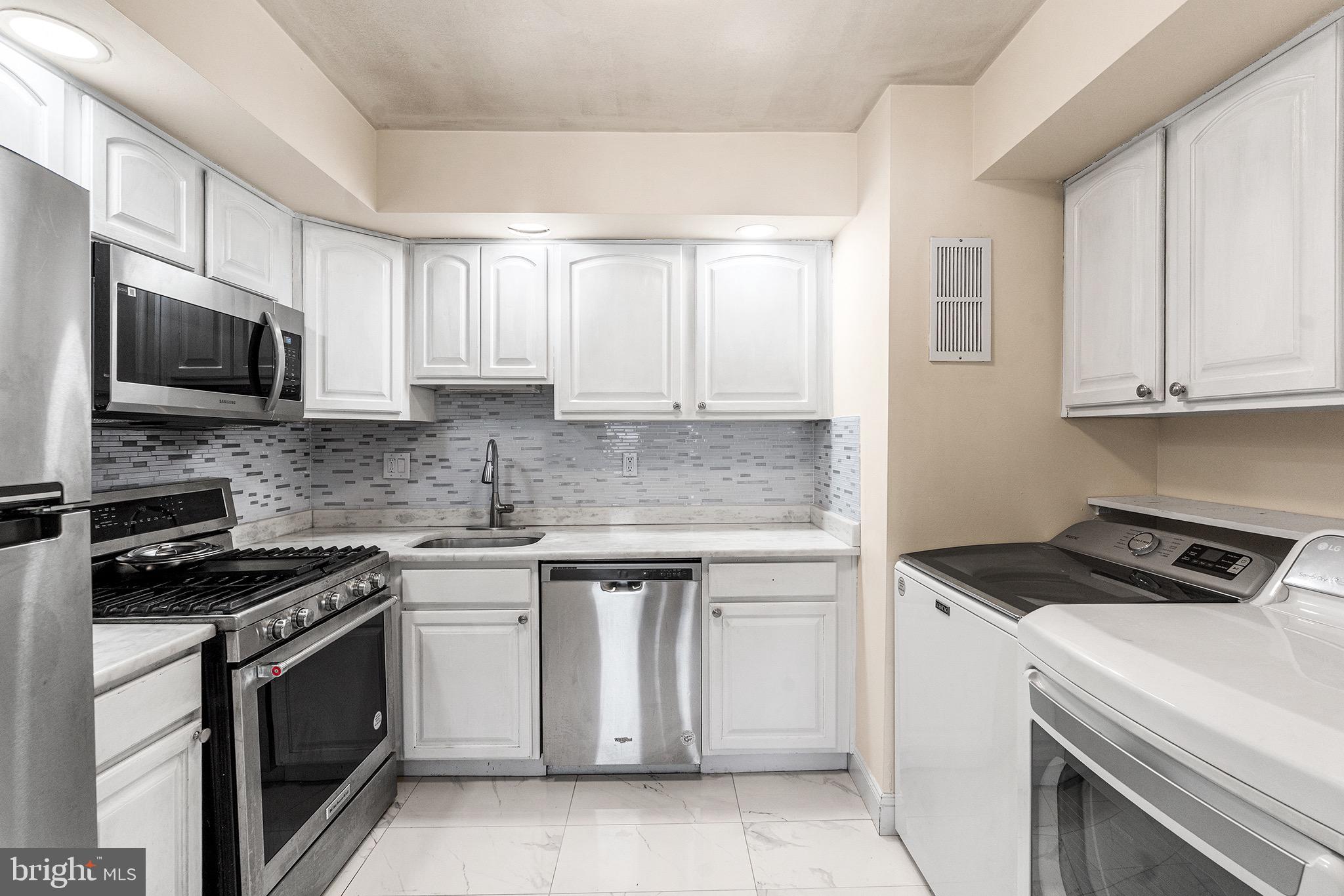 PAINTERS CROSSING - Residential