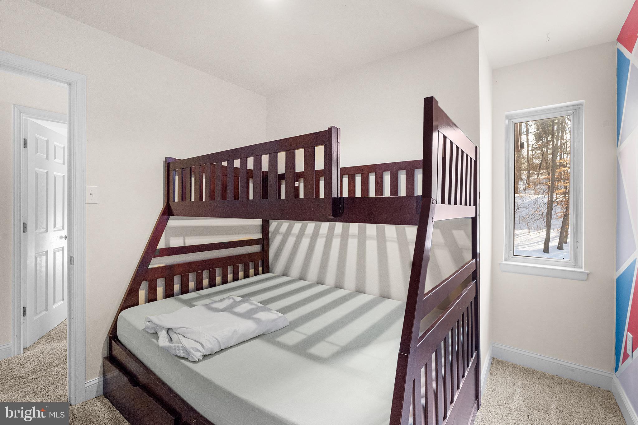 PAINTERS CROSSING - Residential