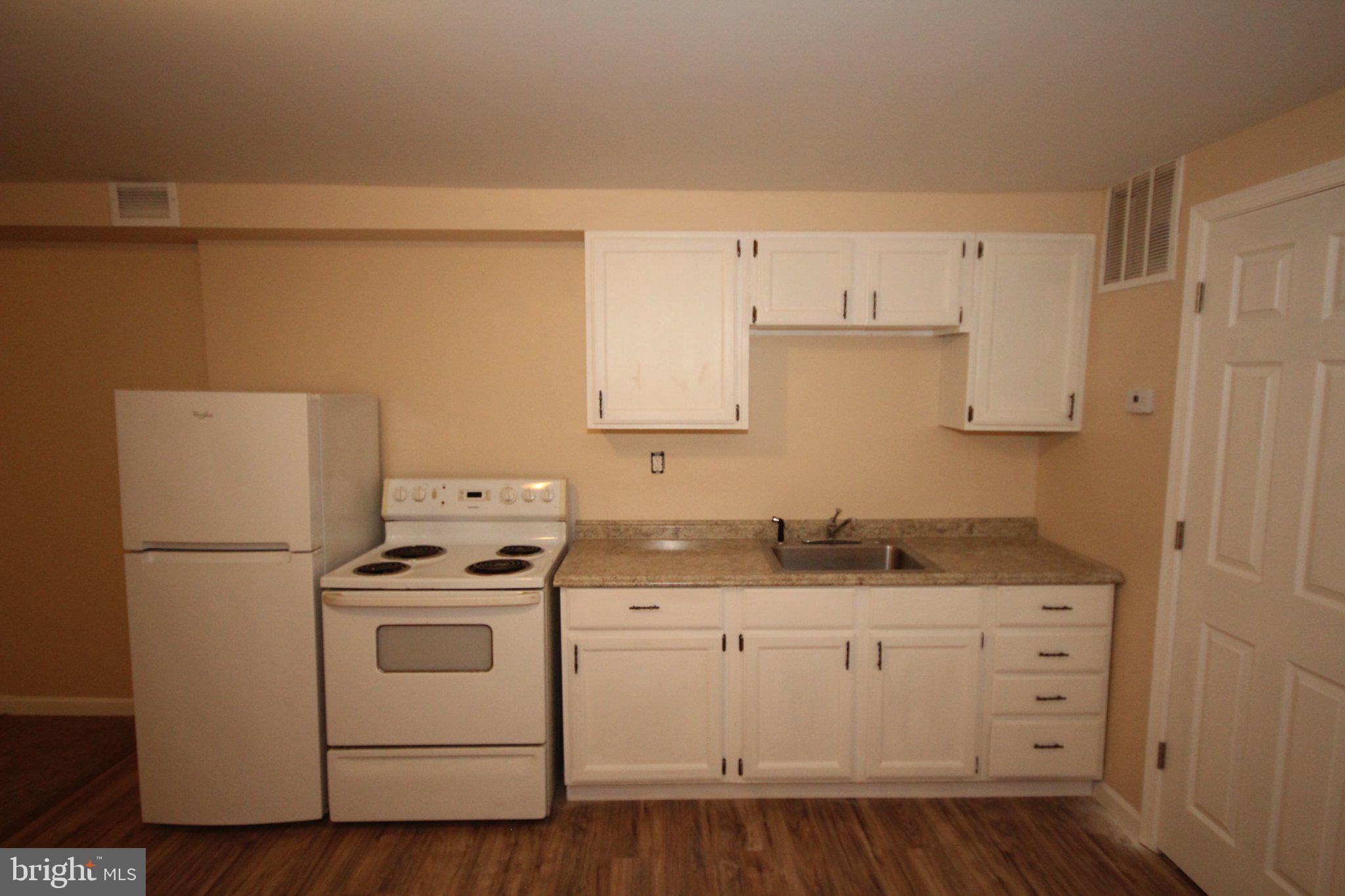 EAST BALTIMORE MIDWAY - Residential