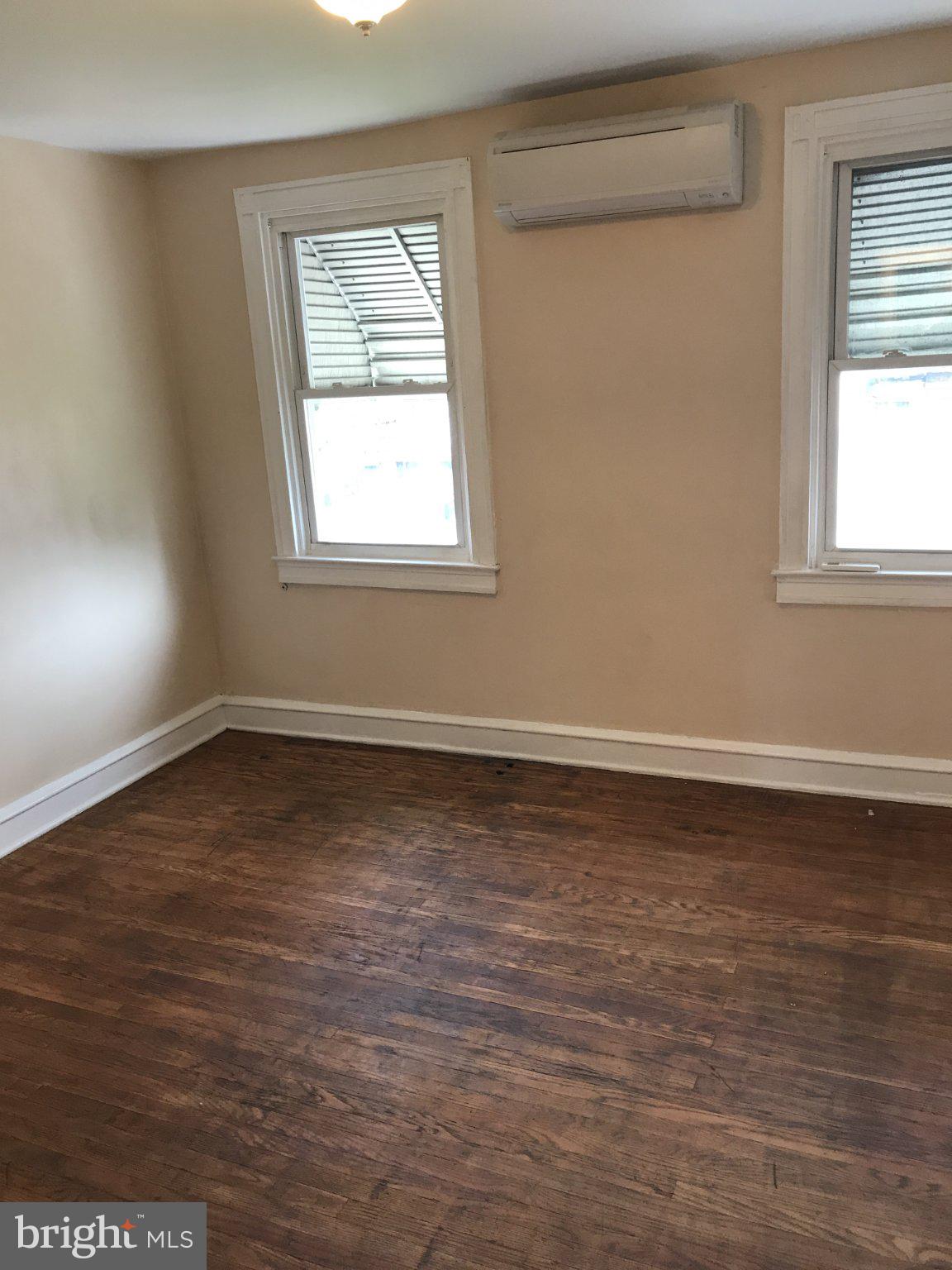 EAST BALTIMORE MIDWAY - Residential