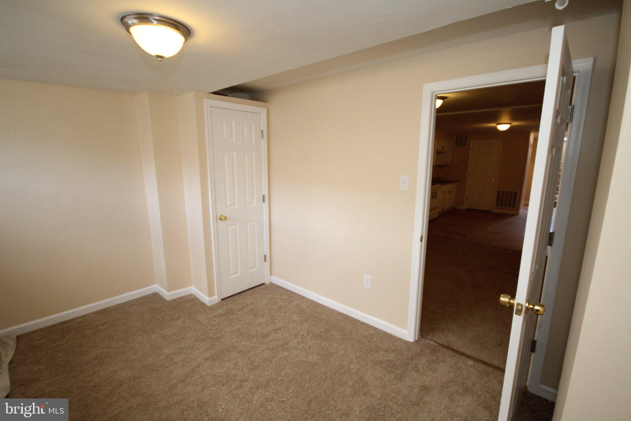 EAST BALTIMORE MIDWAY - Residential