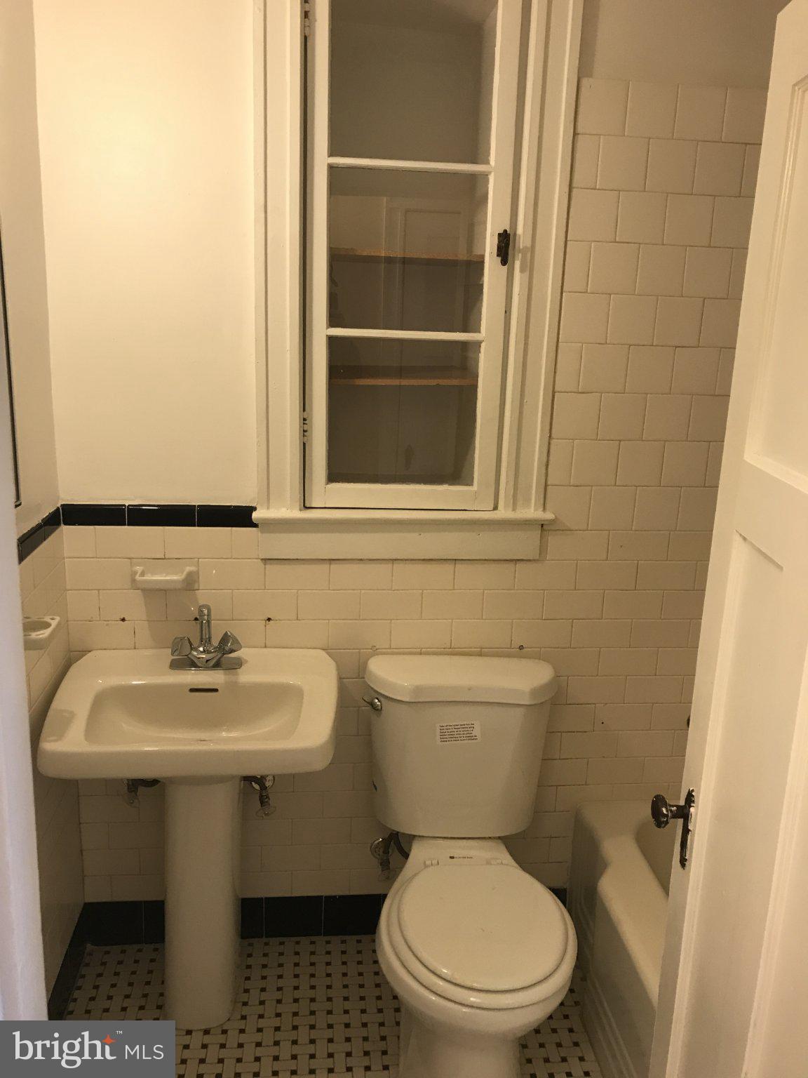 EAST BALTIMORE MIDWAY - Residential