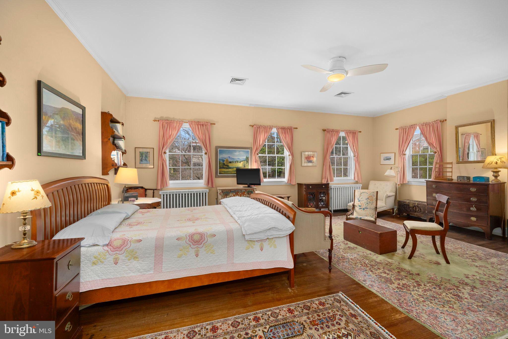 GEORGETOWN - Residential