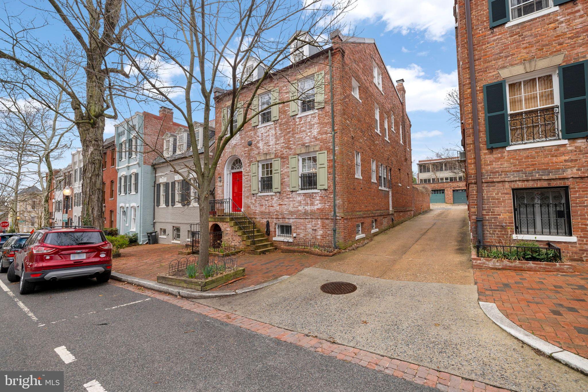 GEORGETOWN - Residential