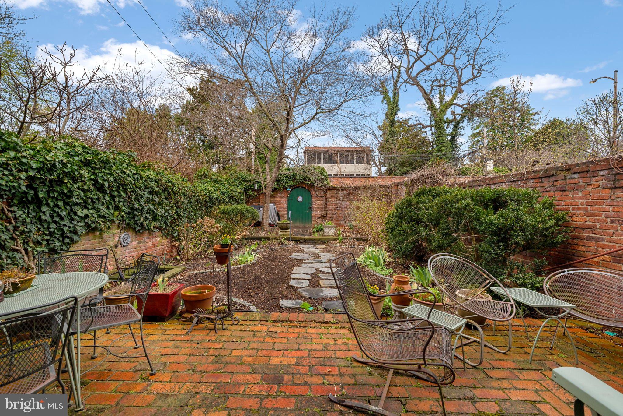 GEORGETOWN - Residential