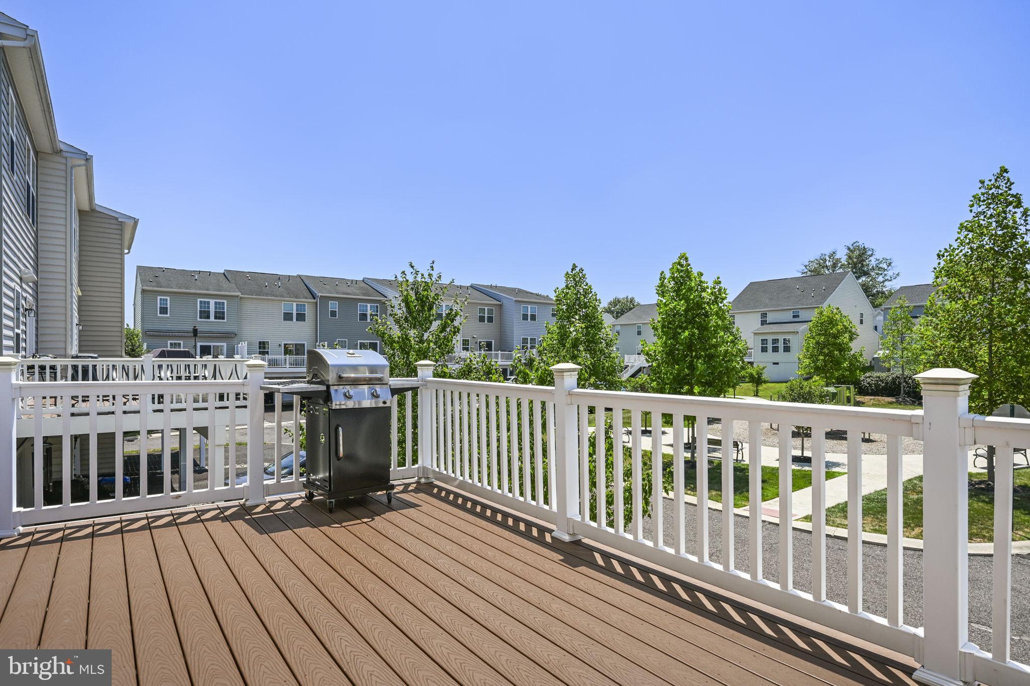 WASHINGTON SQUARE - Residential
