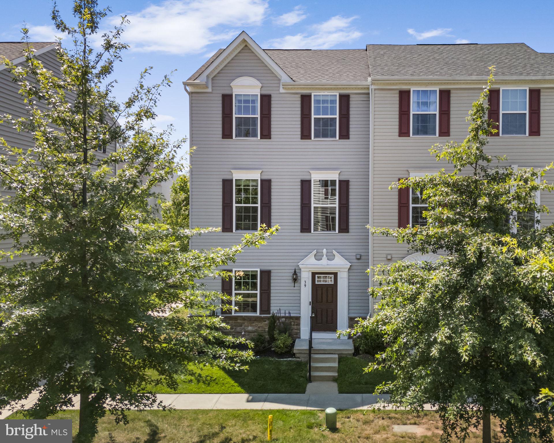 WASHINGTON SQUARE - Residential