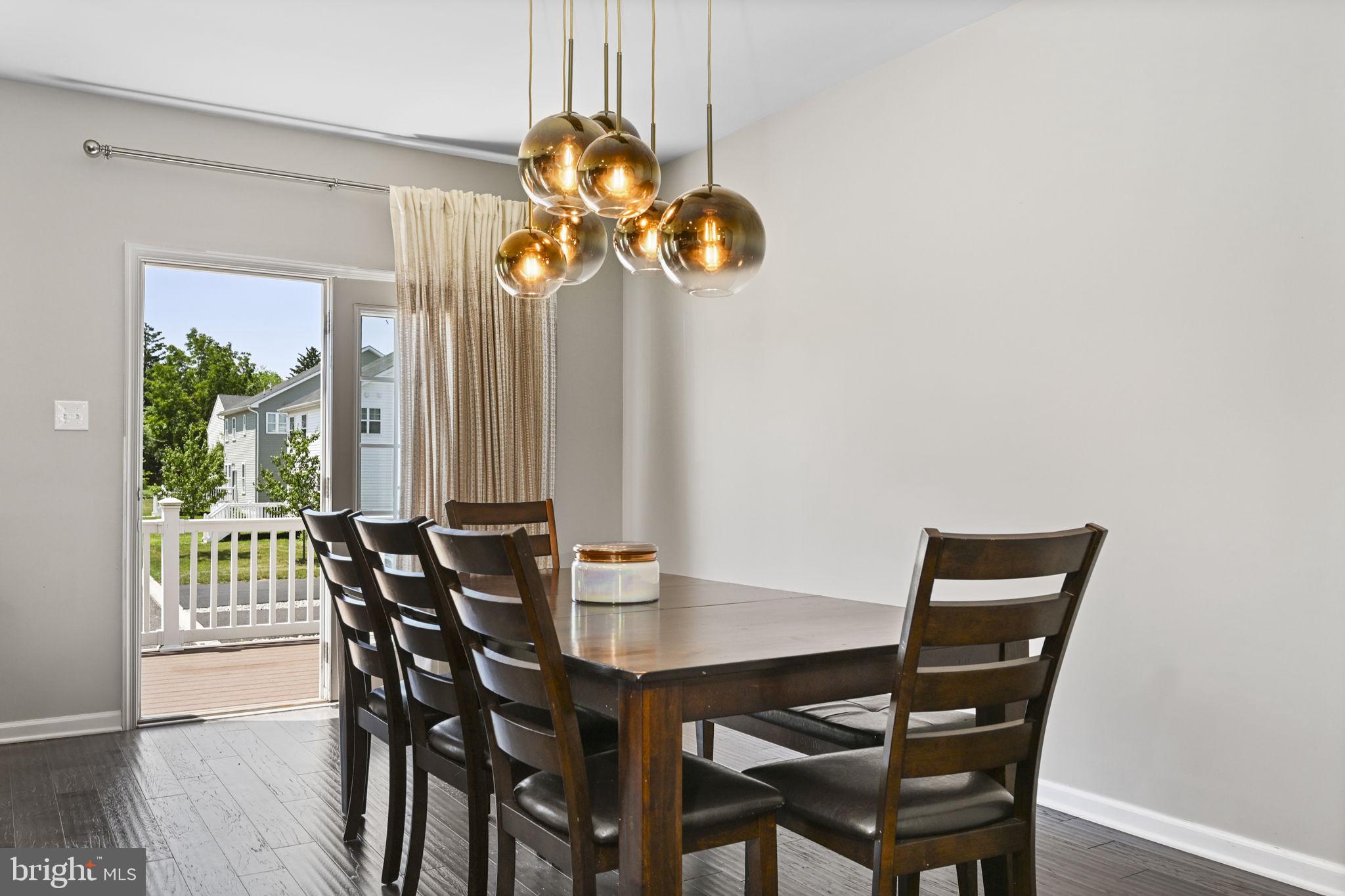 WASHINGTON SQUARE - Residential