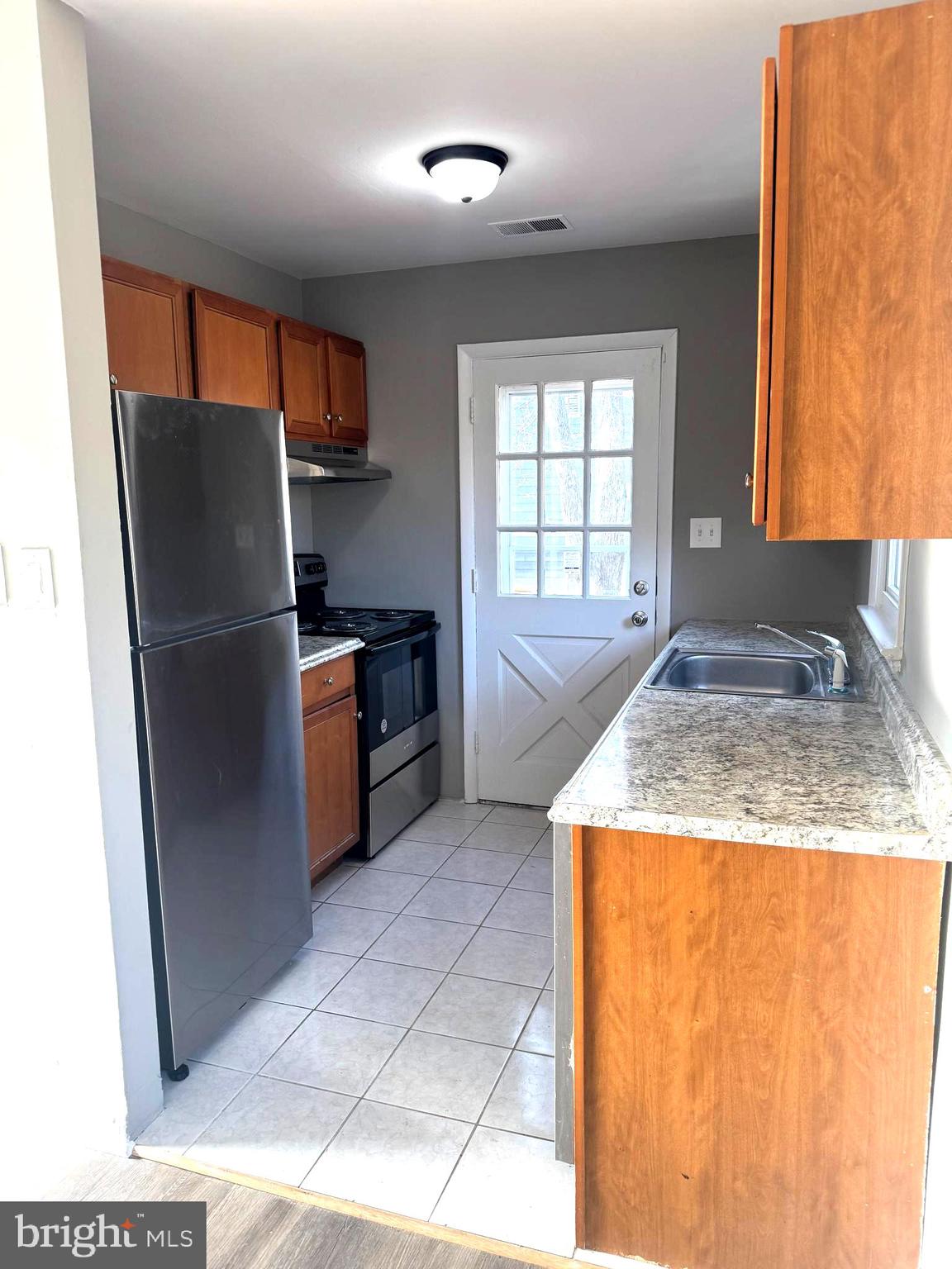 MARUMSCO VILLAGE - Residential Lease