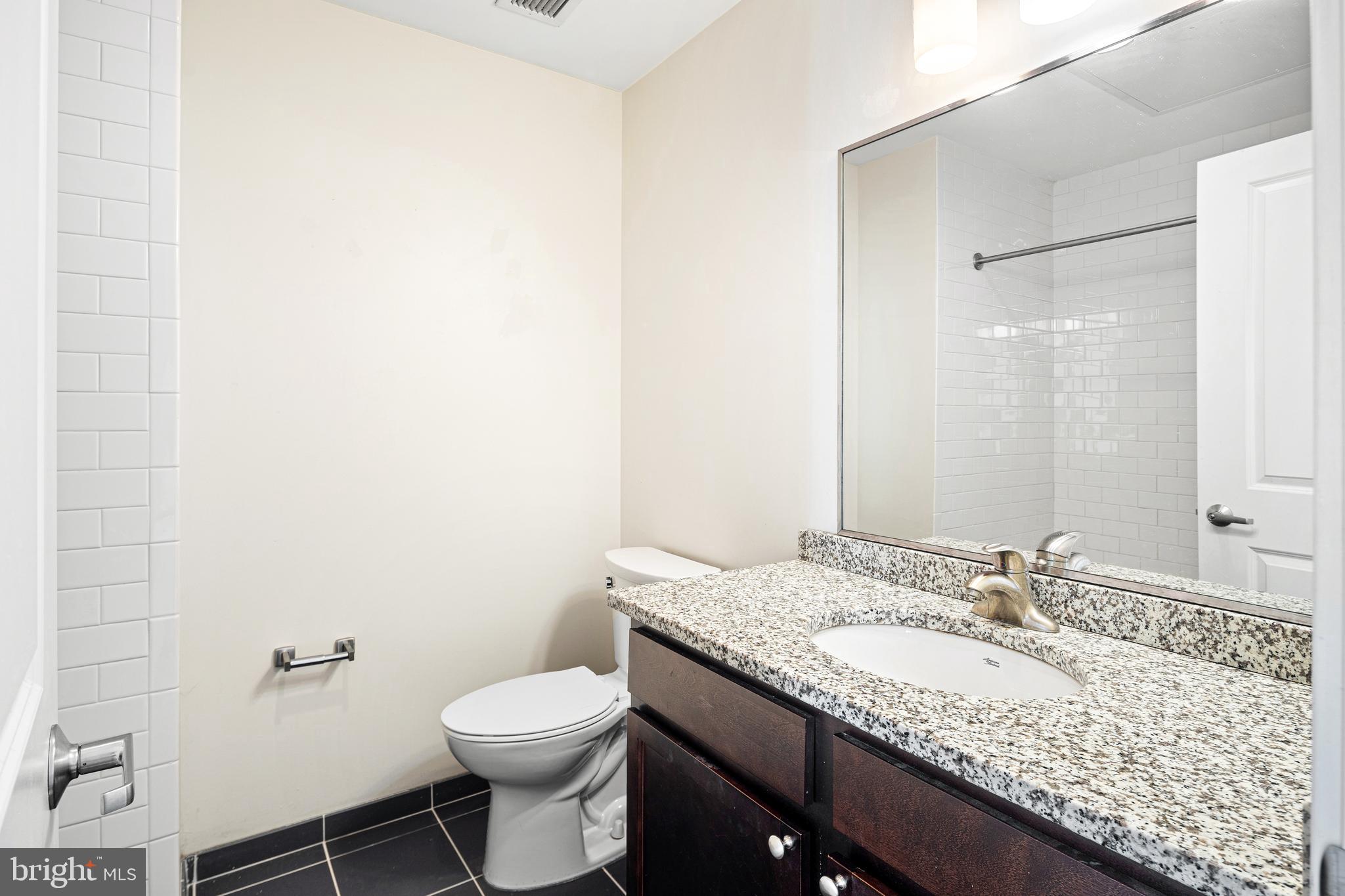 CENTER CITY - Residential Lease