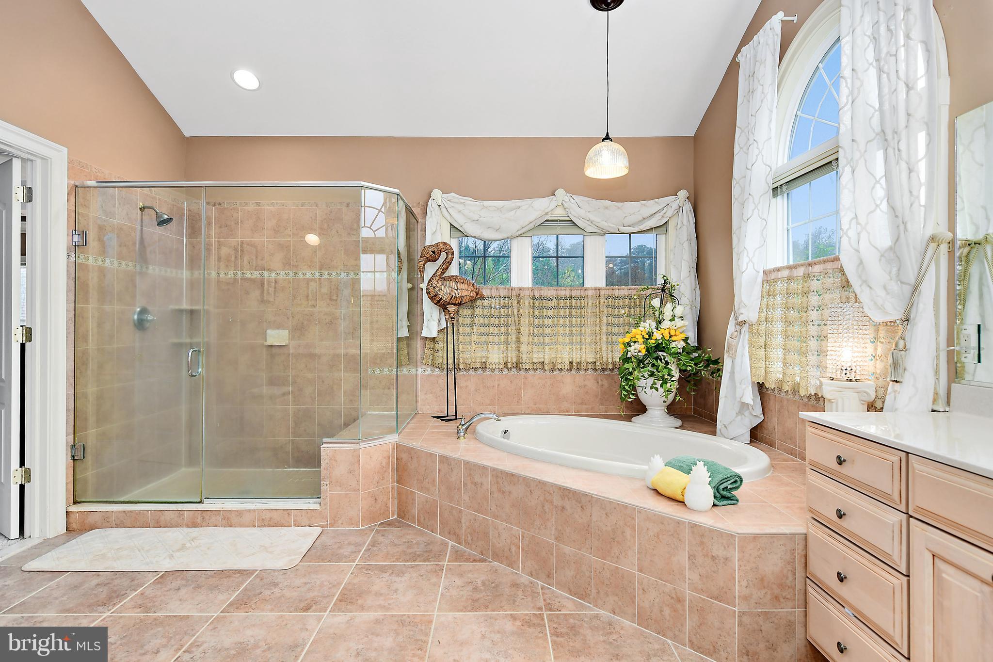 INDIAN CREEK - Residential