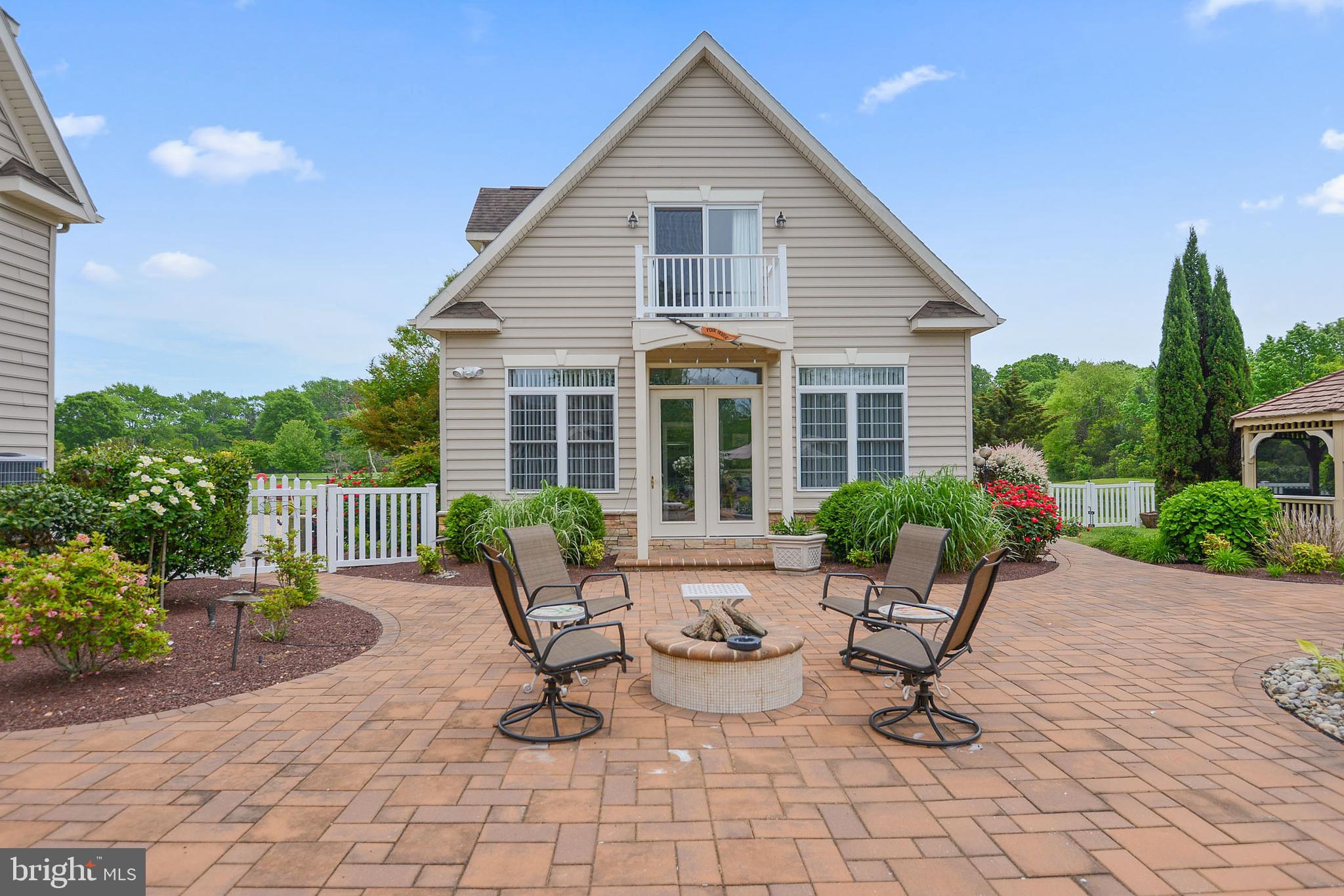 INDIAN CREEK - Residential