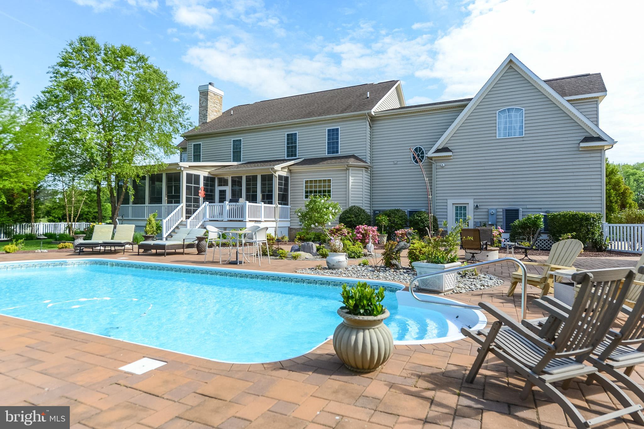 INDIAN CREEK - Residential