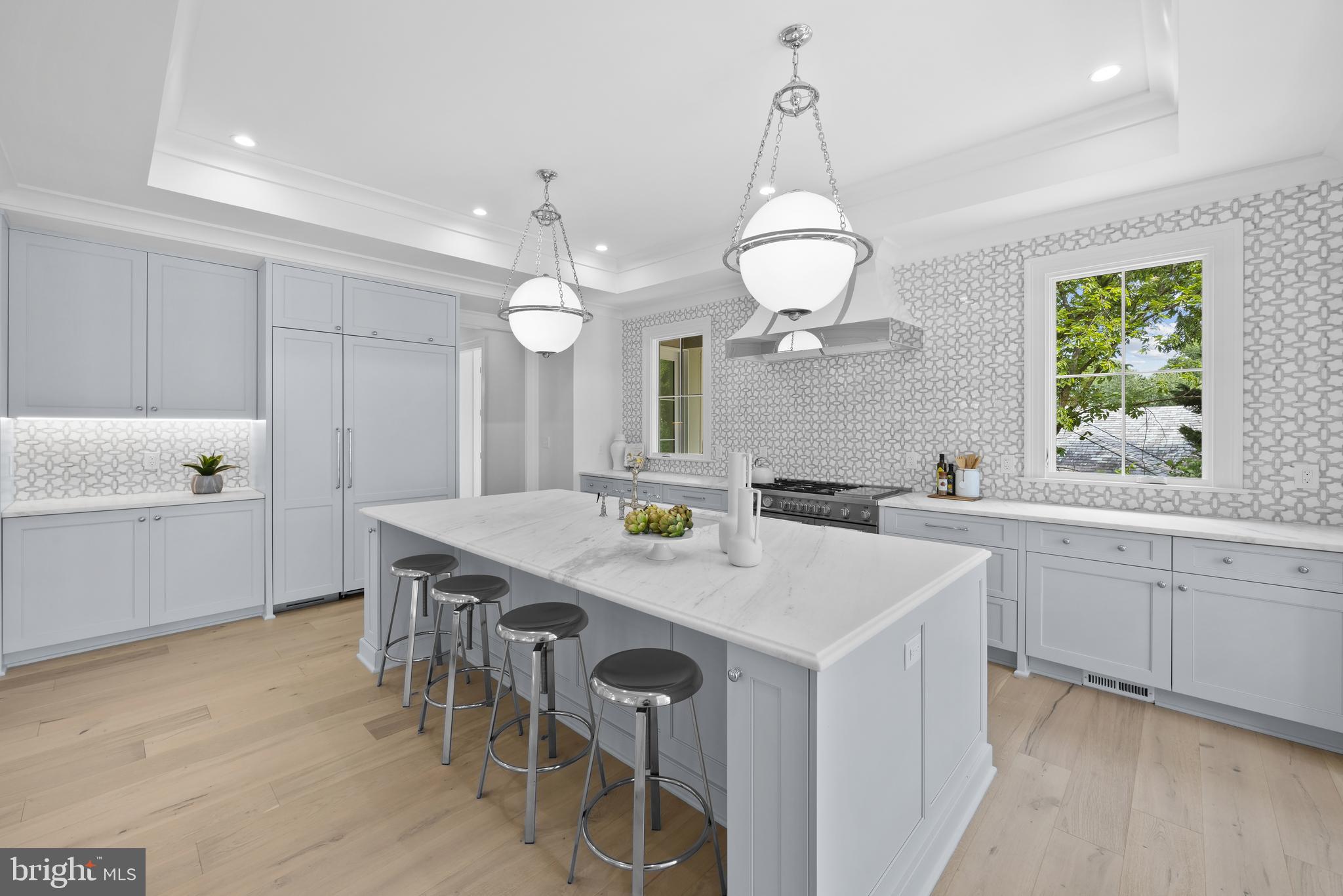BEVERLY HILLS - Residential