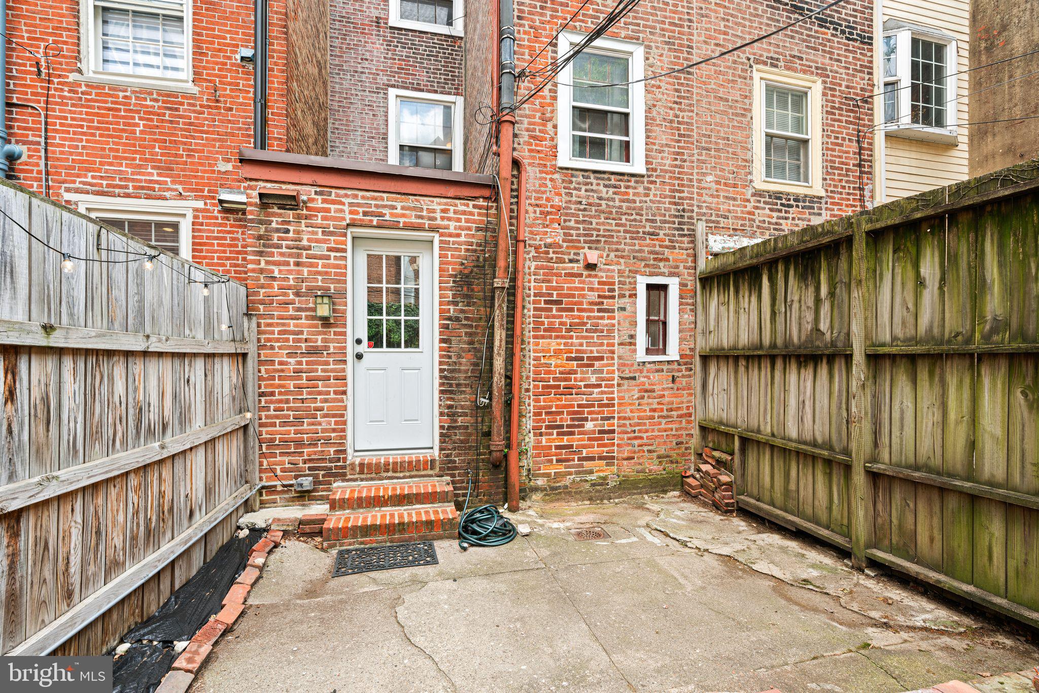 CENTER CITY - Residential Income