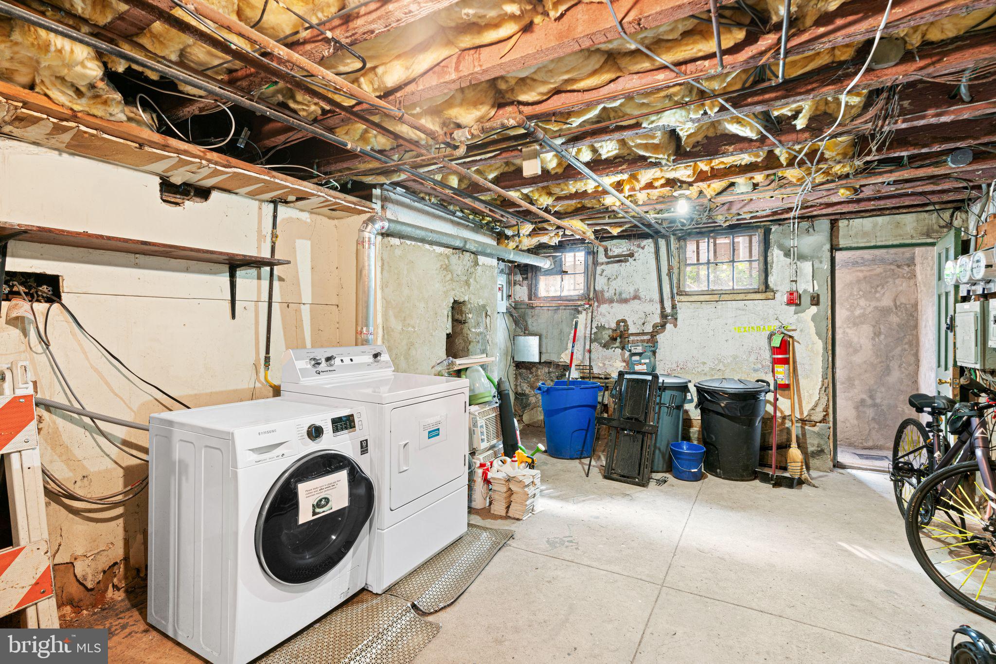 CENTER CITY - Residential Income