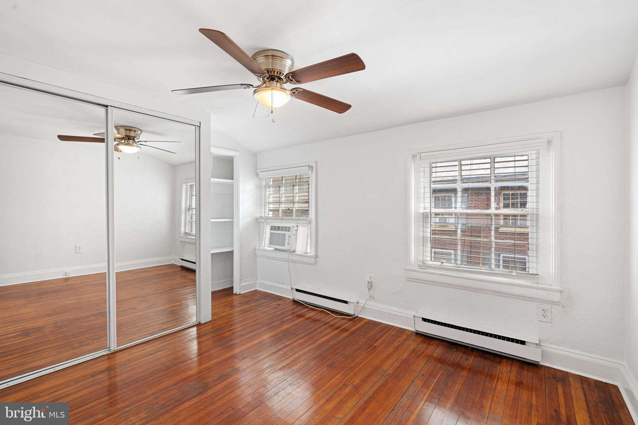 CENTER CITY - Residential Income