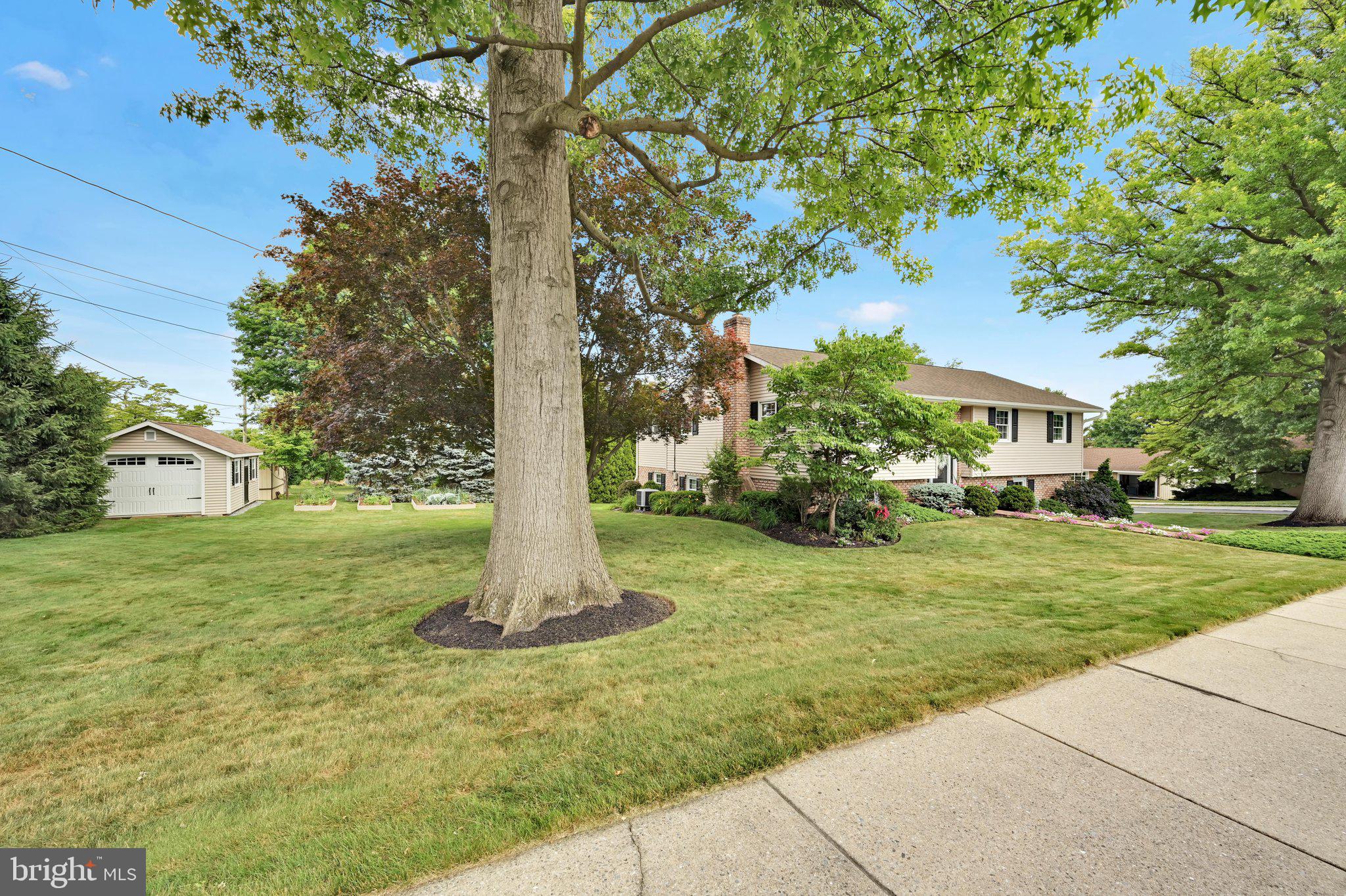 LINCOLN HEIGHTS - Residential