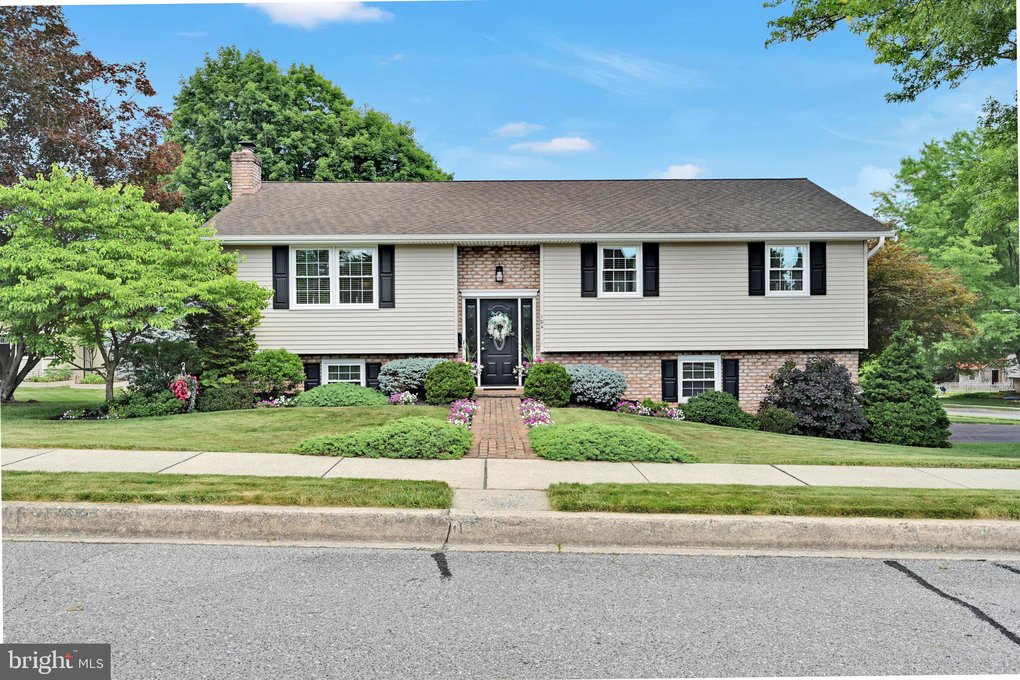 Welcome to this exceptional home located in the sought-after Lincoln Heights community, where pride of ownership is evident throughout. This home is in excellent condition and has been thoughtfully updated from top to bottom, offering both style and peace of mind.  Enjoy major recent improvements including new siding, new windows, new doors, providing long-term value and curb appeal. Step outside onto the the private patio, perfect for relaxing or entertaining family and friends.  Inside, you’ll find an entirely updated interior featuring modern finishes and a warm, inviting atmosphere. The cozy gas fireplace located in the lower level creates the perfect focal point for the living space along with the  beautiful built-in cabinets, adding both character and functionality.  This move-in ready home combines quality upgrades, comfort, and a fantastic location — a wonderful opportunity you won’t want to miss!  Showings start Sunday, 6/28.