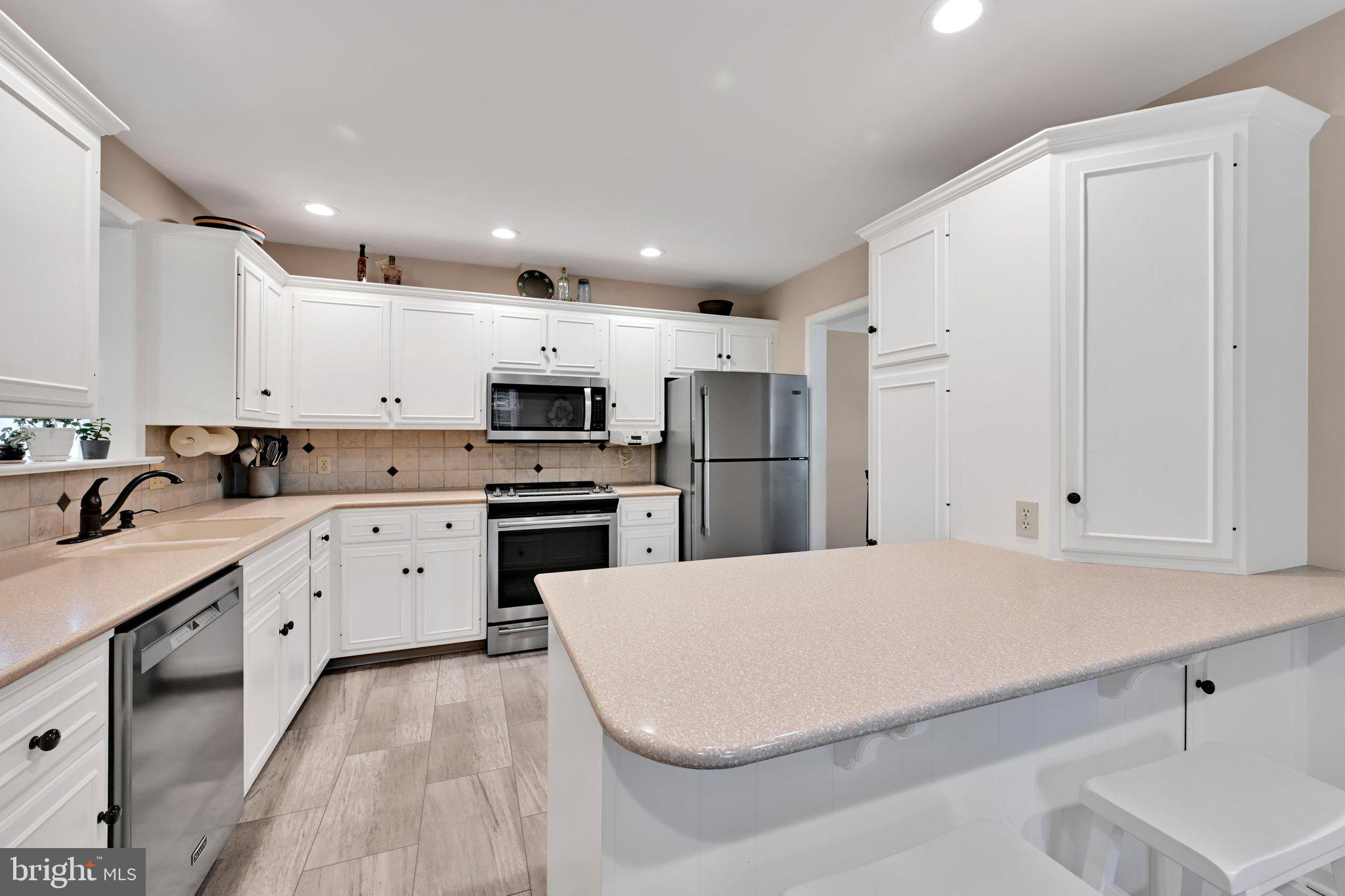LINCOLN HEIGHTS - Residential