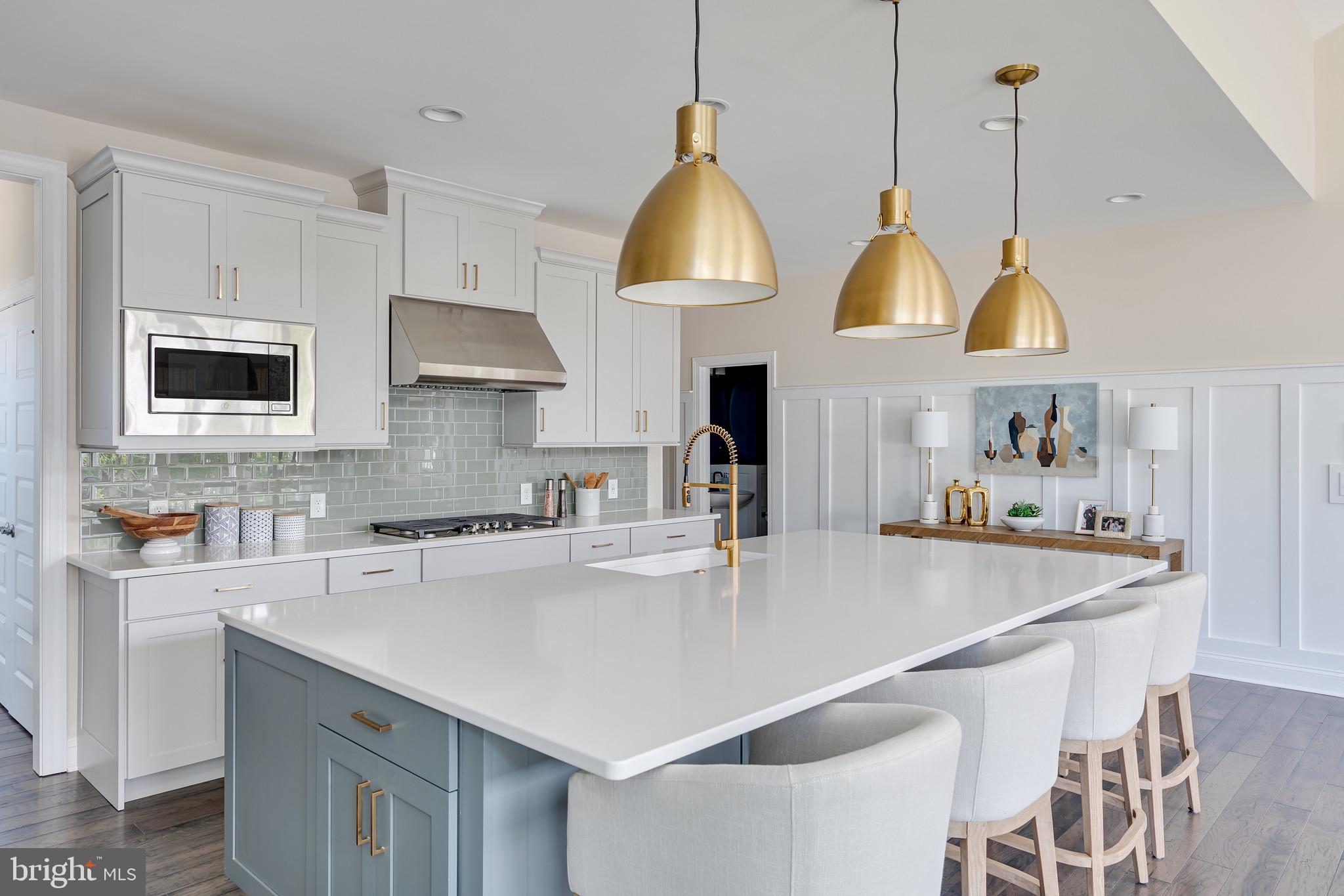 BRENTWOOD - Residential