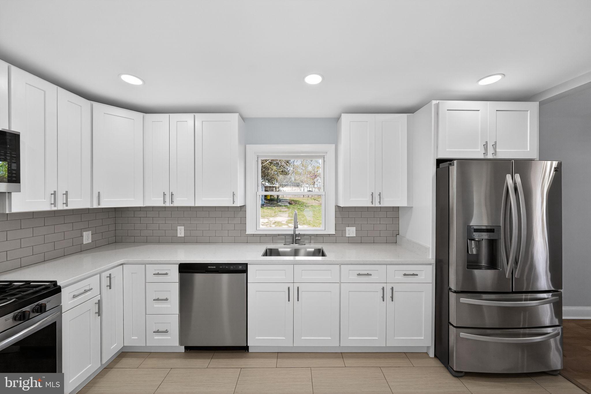 RIDGE VIEW - Residential