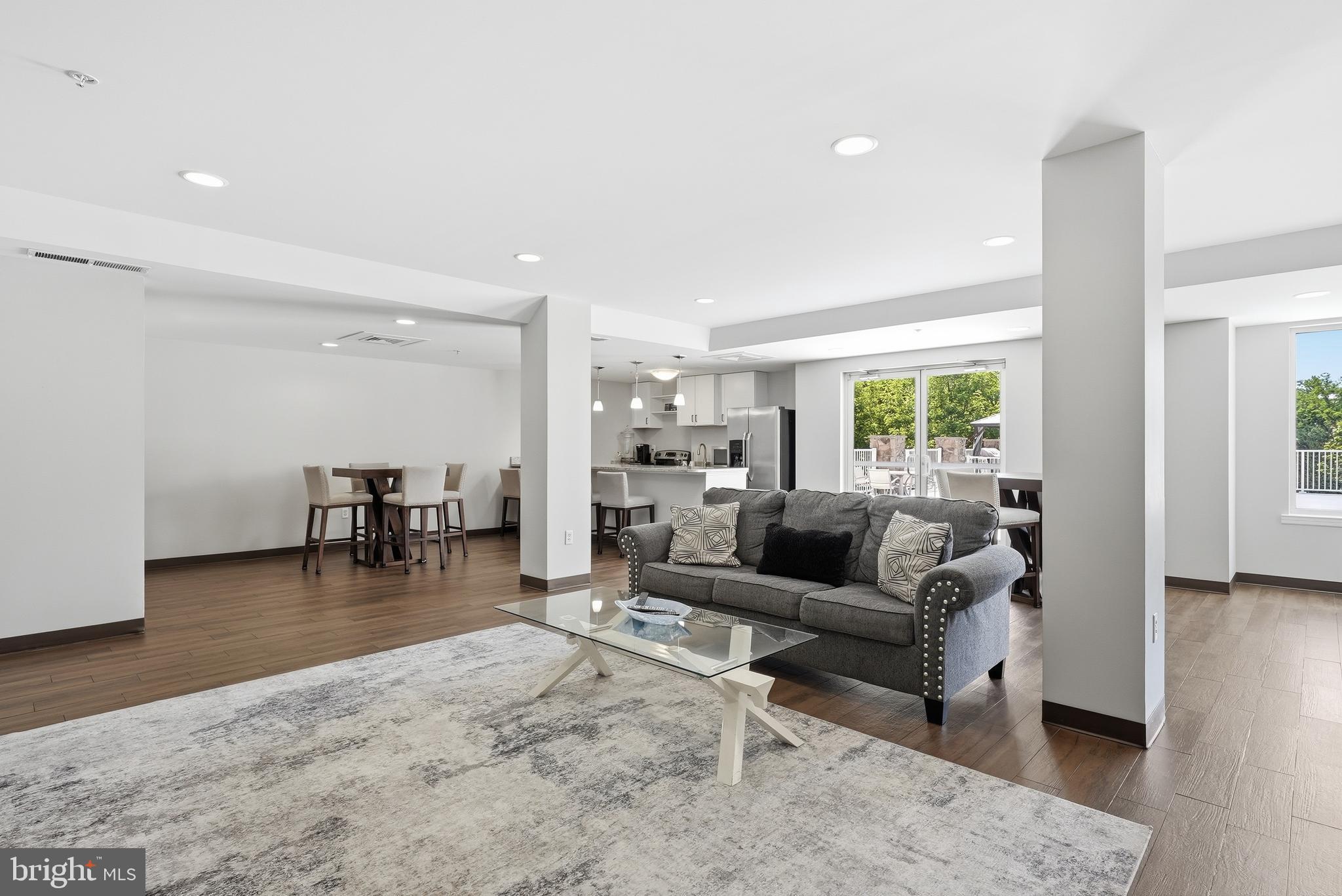 ISABELLA AT MONTICELLO MEWS - Residential