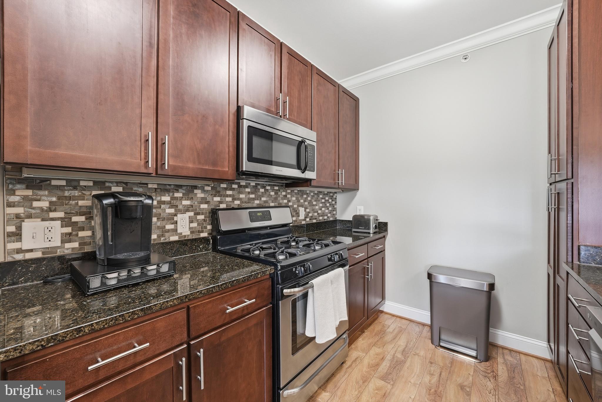 ISABELLA AT MONTICELLO MEWS - Residential