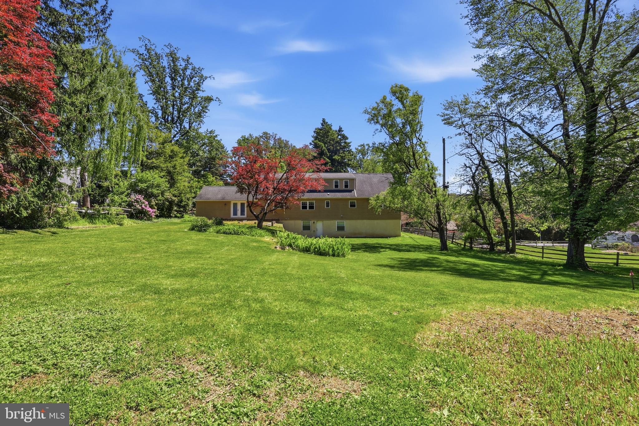 ROSLYN - Residential