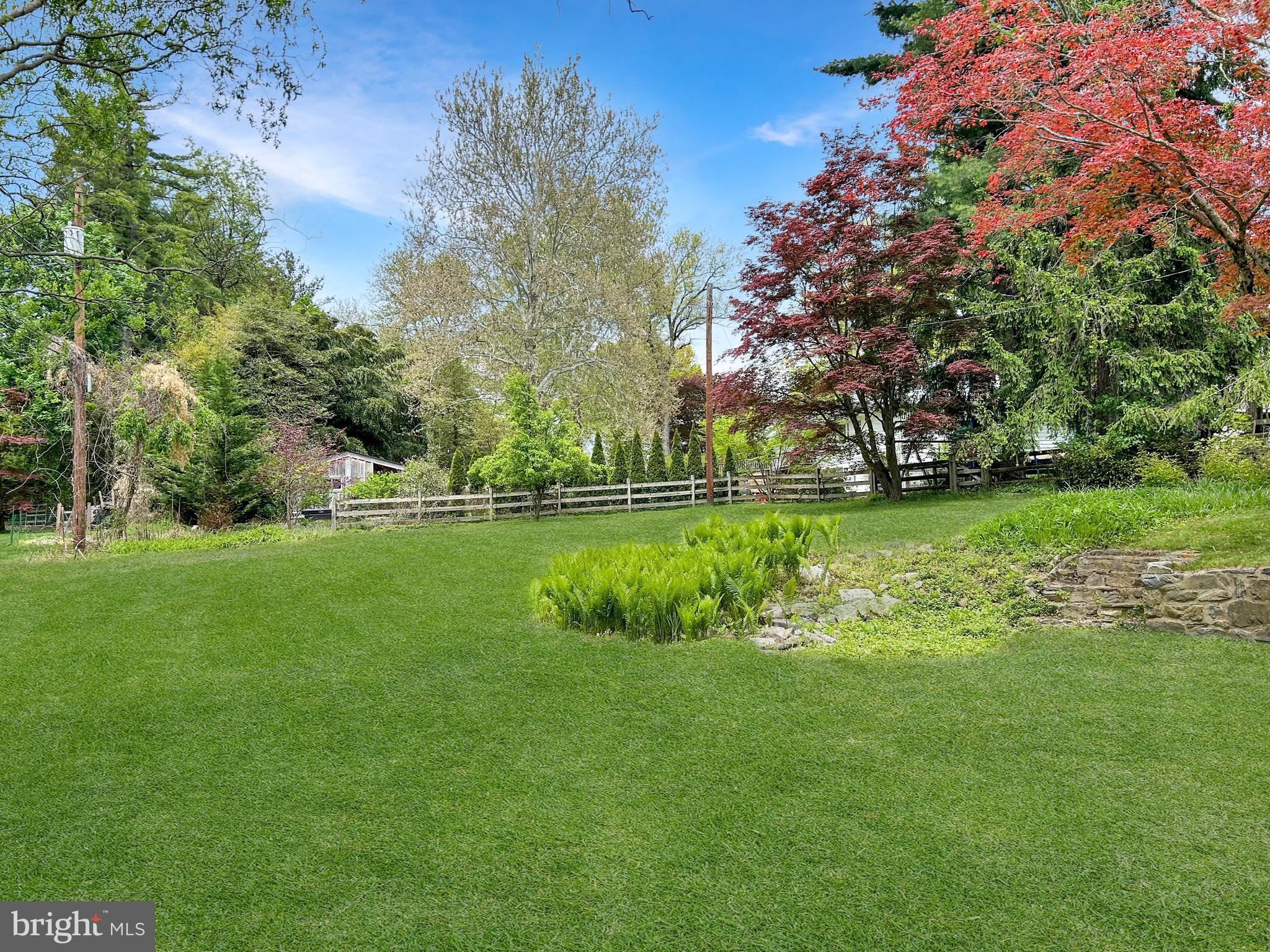 ROSLYN - Residential
