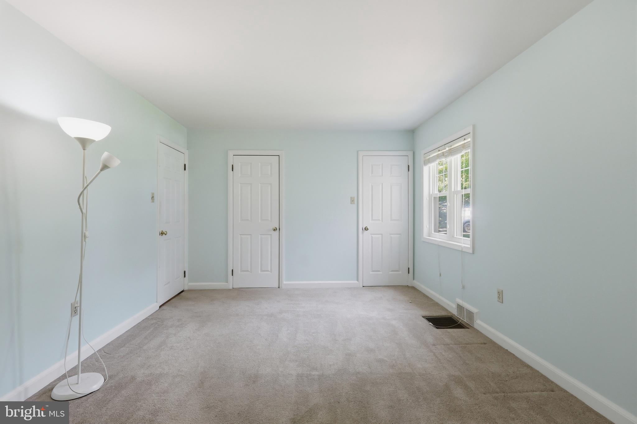 ROSLYN - Residential