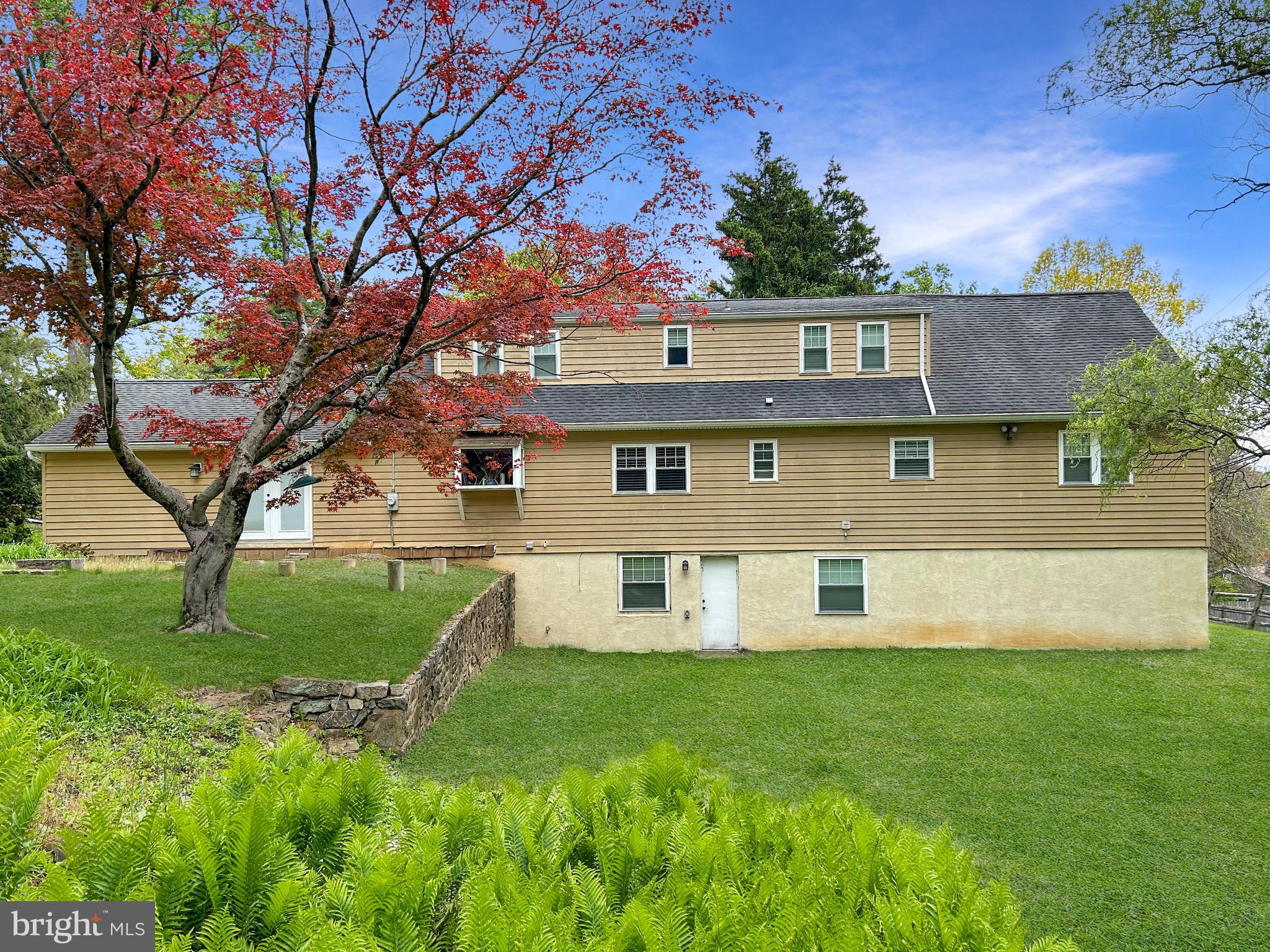 ROSLYN - Residential