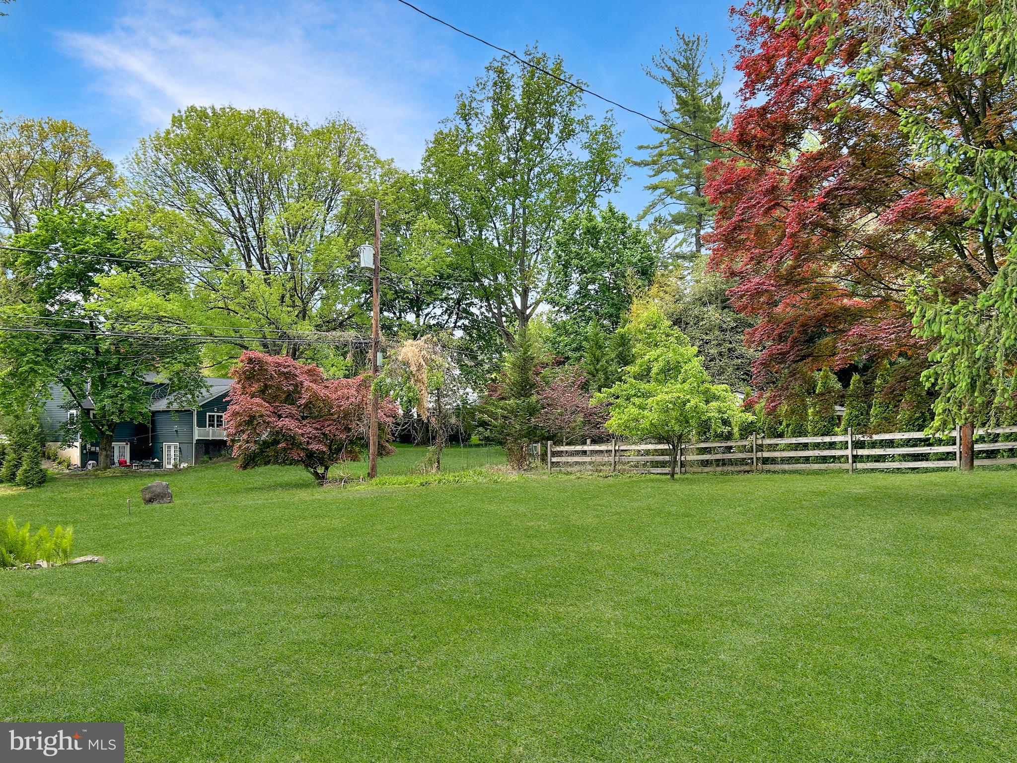 ROSLYN - Residential